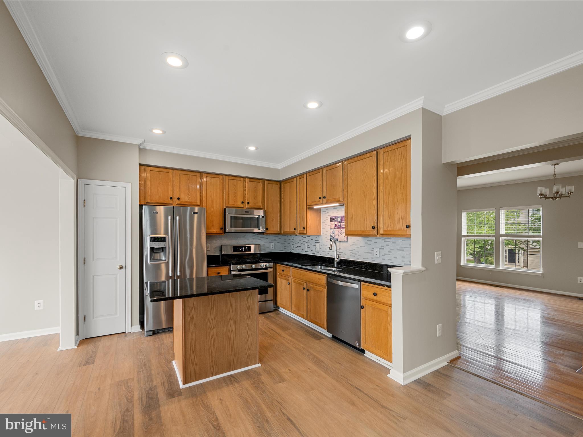 SOUTH RIDING - Residential Lease