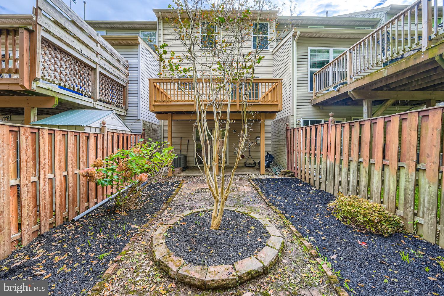 COKESBURY MANOR - Residential Lease