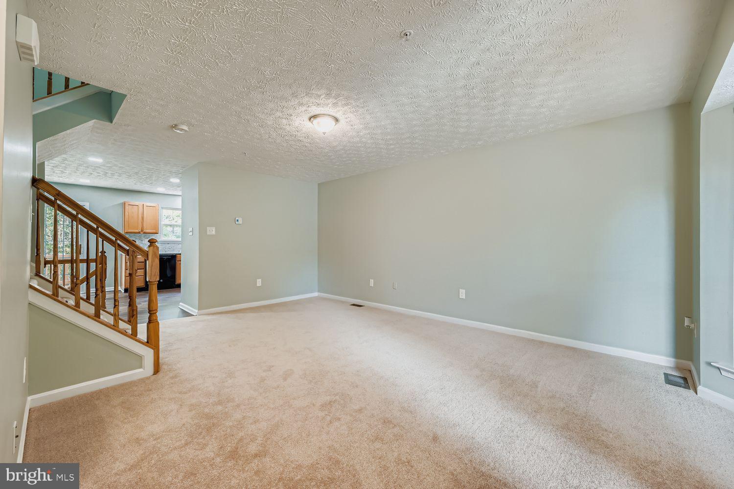 COKESBURY MANOR - Residential Lease