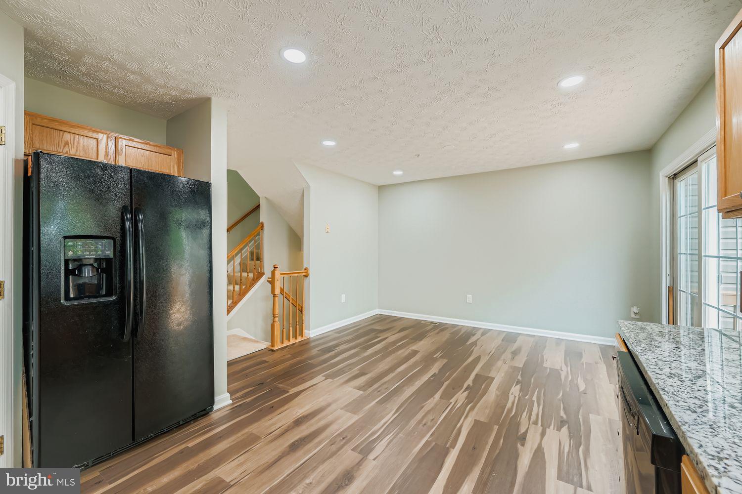 COKESBURY MANOR - Residential Lease