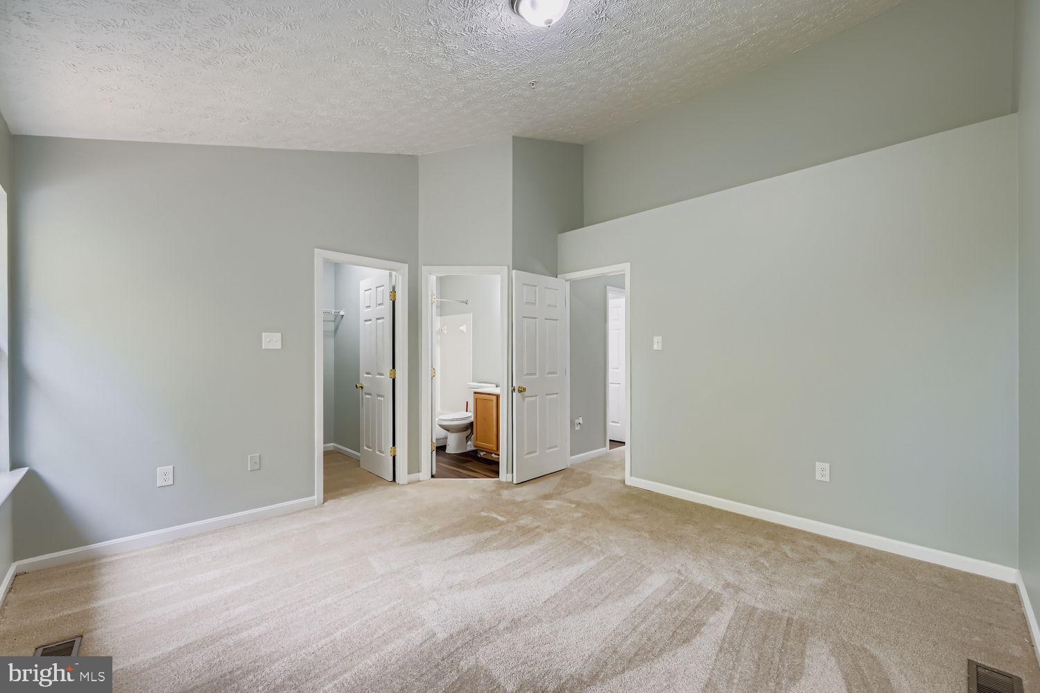 COKESBURY MANOR - Residential Lease