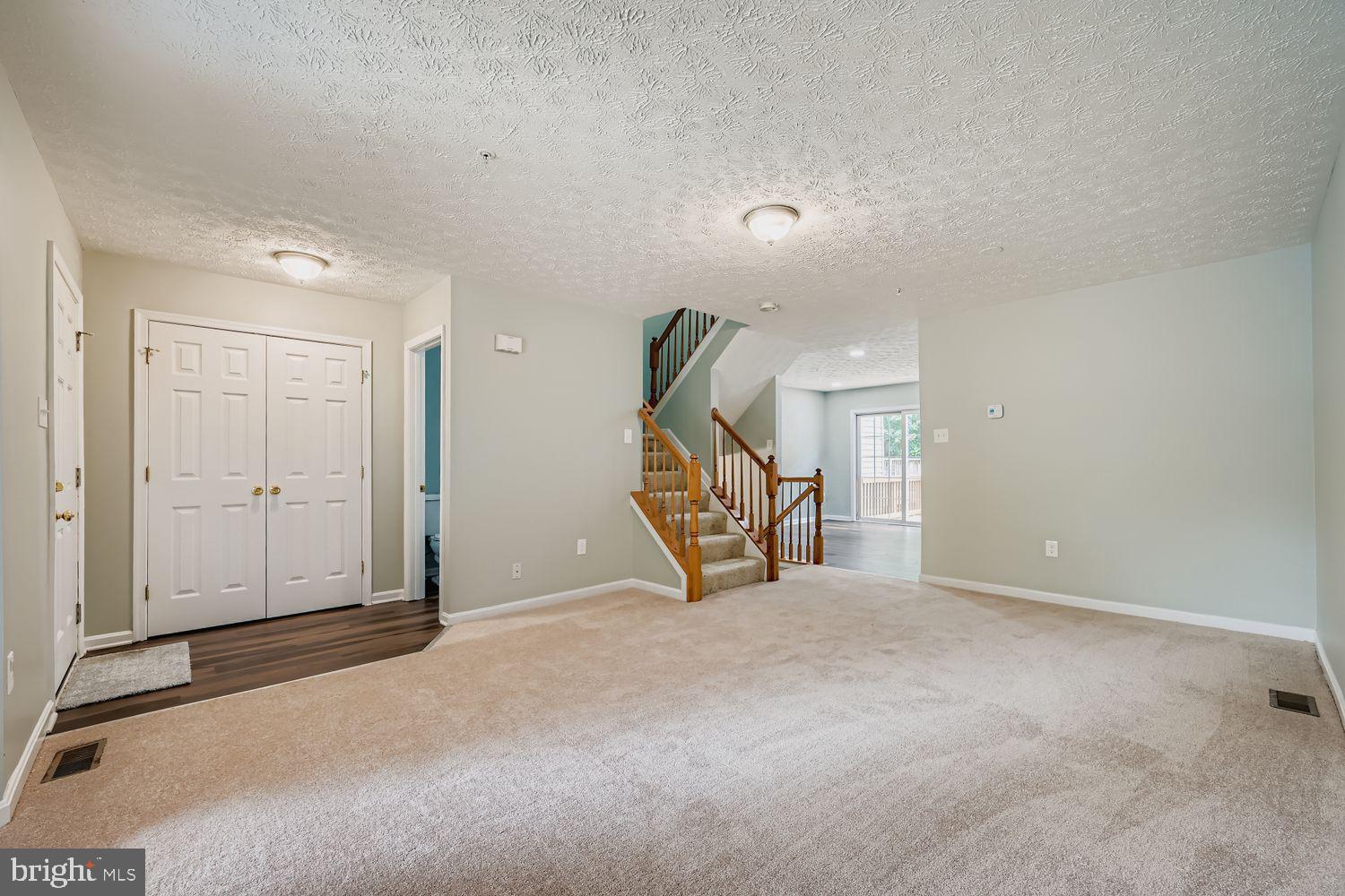 COKESBURY MANOR - Residential Lease