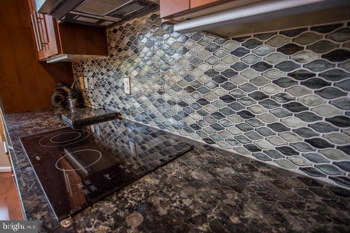 AVALON EAST - Residential Lease