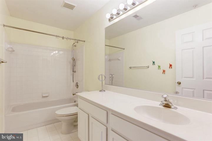 AVALON EAST - Residential Lease