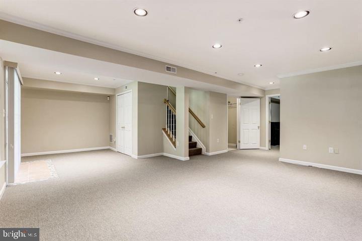 AVALON EAST - Residential Lease