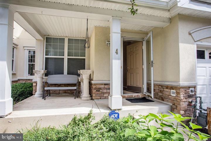 AVALON EAST - Residential Lease