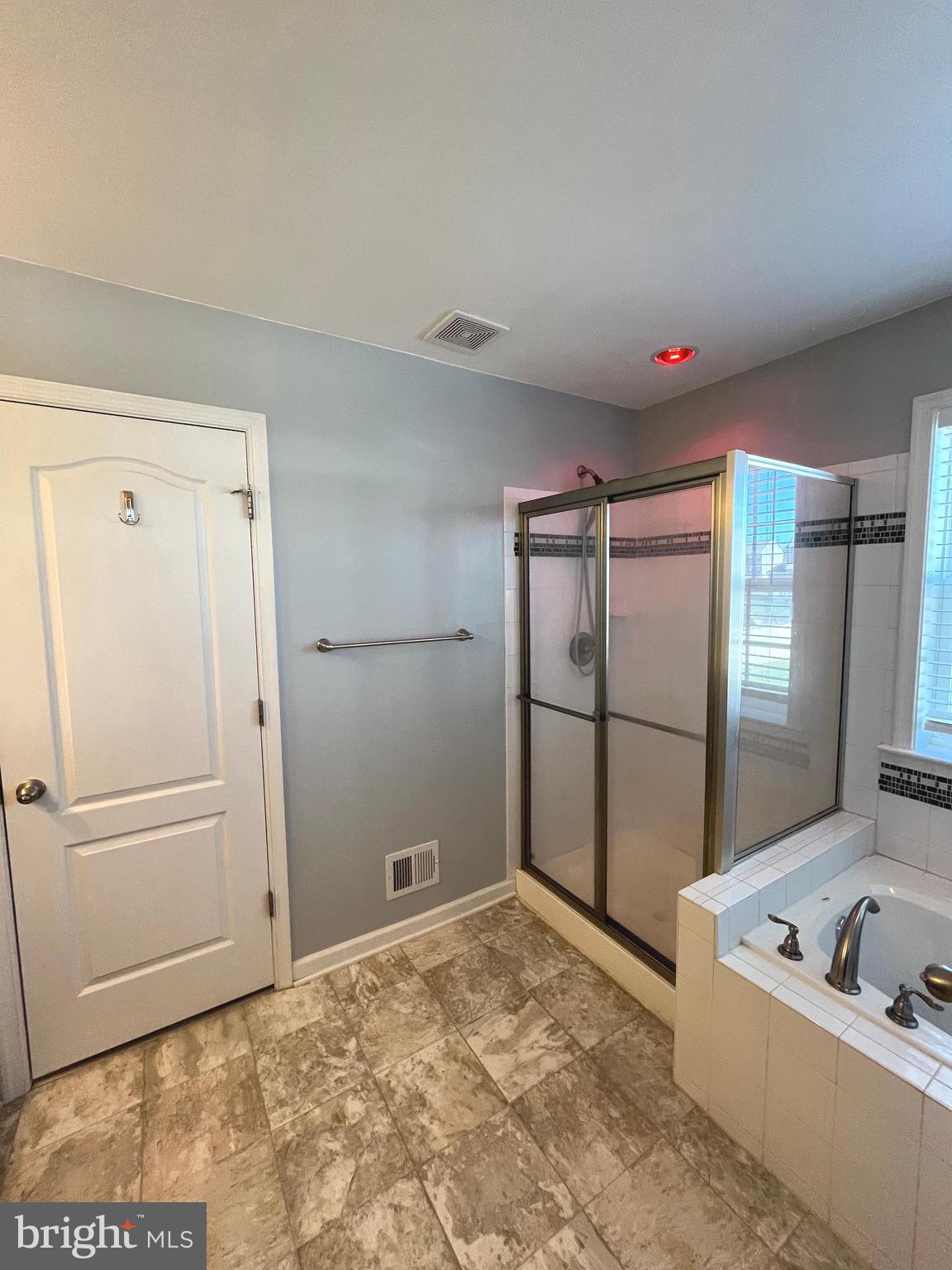 MCCAULEY CROSSING - Residential