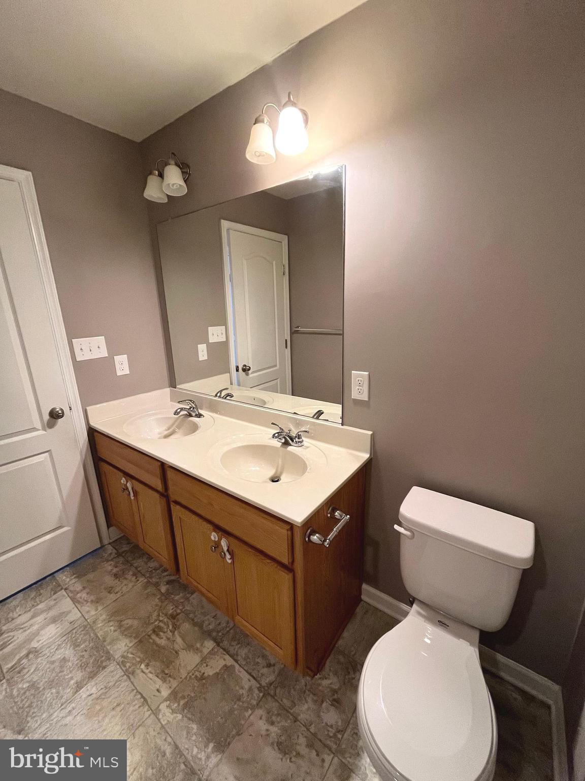 MCCAULEY CROSSING - Residential