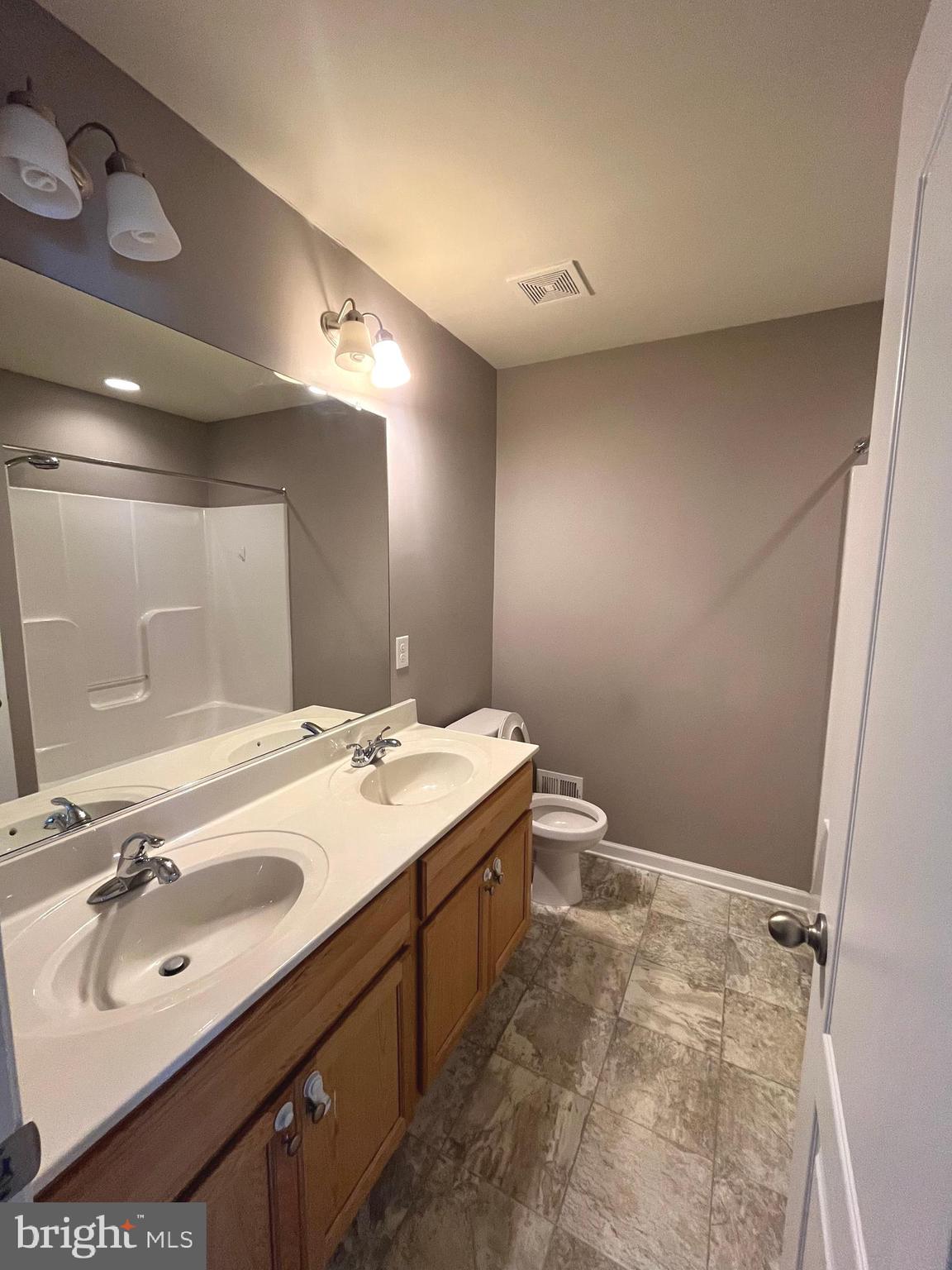 MCCAULEY CROSSING - Residential