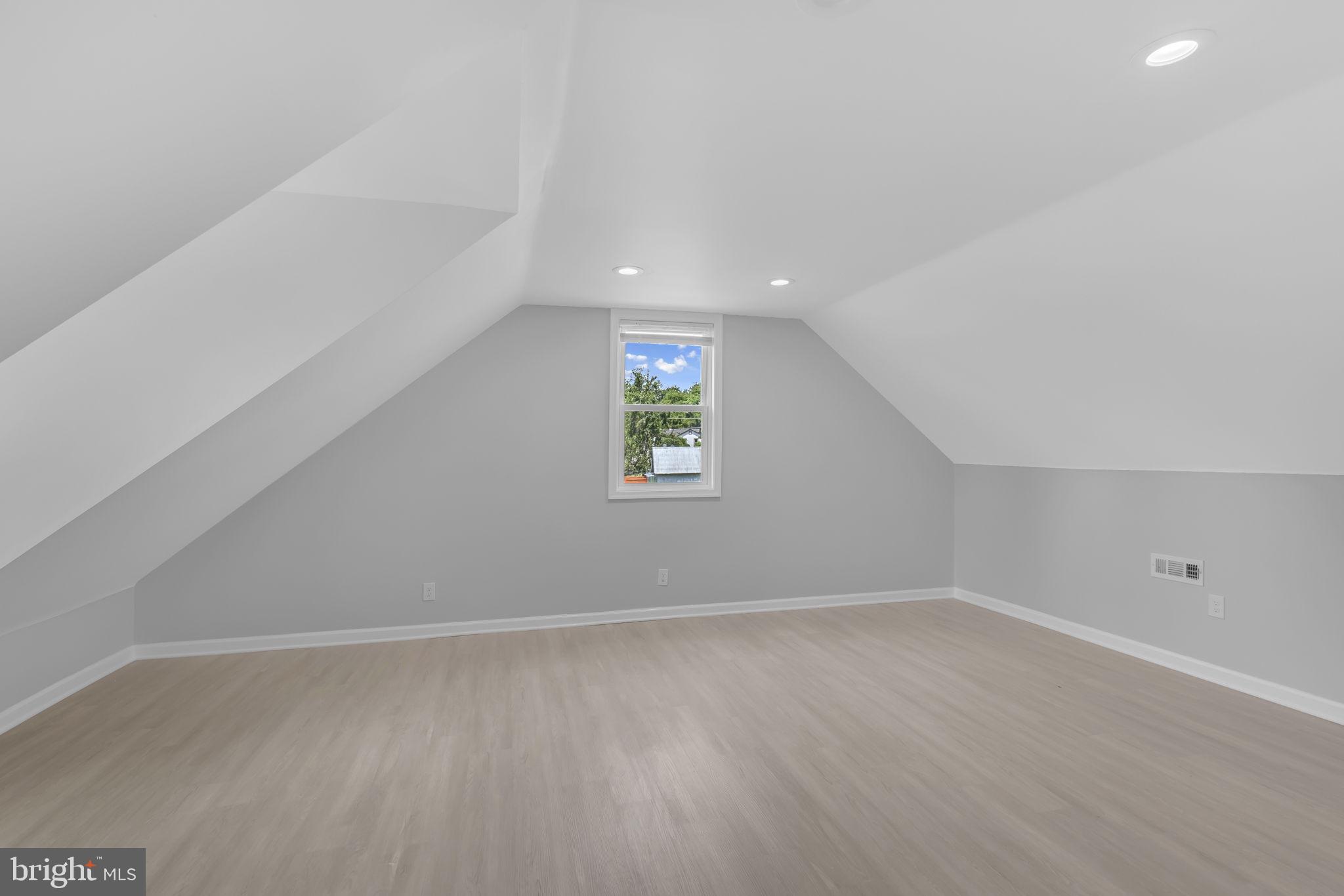 SILESIA - Residential