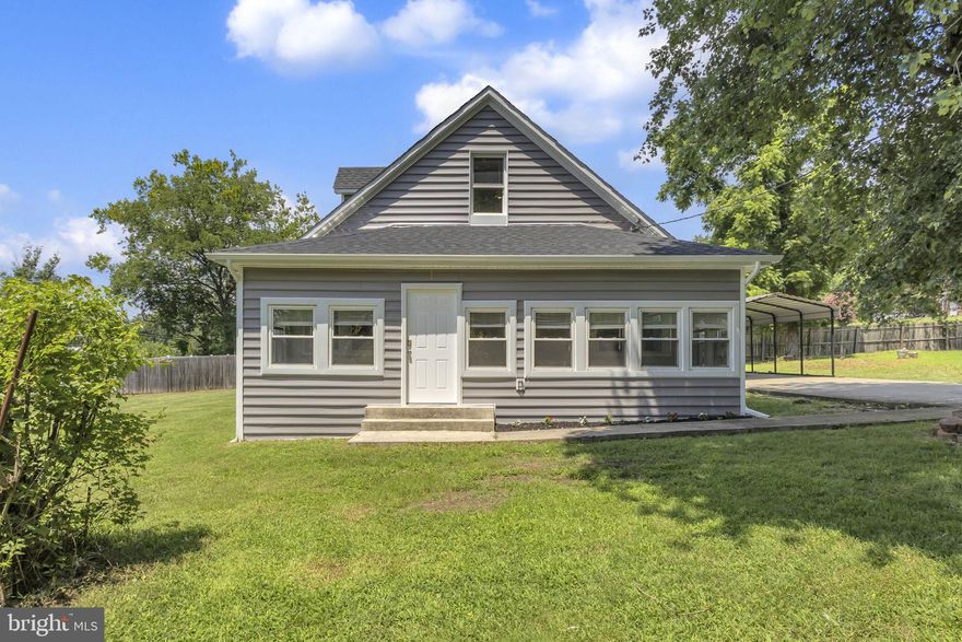 Welcome to your fully renovated dream home in Fort Washington! Updated in 2025 with no detail overlooked, this stunning 3-bedroom, 2-bath property offers the perfect blend of modern design and everyday comfort. Enjoy main-level living with two spacious bedrooms and a beautifully updated full bath. The heart of the home is the light-filled 4-season morning room—perfect for relaxing with your morning coffee or unwinding with evening tea. Already appraised and ready to close as soon as the buyer is ready!!
The kitchen is a showstopper, featuring high-end cabinetry, sleek countertops, and premium appliances—truly a chef’s delight. Upstairs, retreat to an expansive bedroom suite complete with a sitting area and private en suite bath—ideal for a luxurious primary suite.
*** NEW DRIVEWAY INSTALLED
Situated on over half an acre with no HOA, you’ll have the space and freedom to live how you want. Don’t miss your opportunity to own this move-in ready gem in a peaceful, sought-after Fort Washington location!