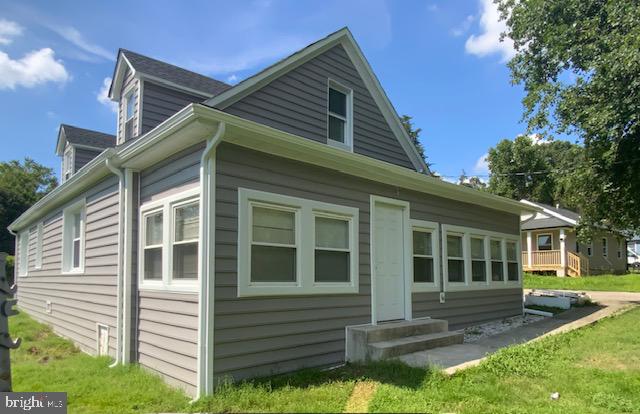 10800 LIVINGSTON ROAD