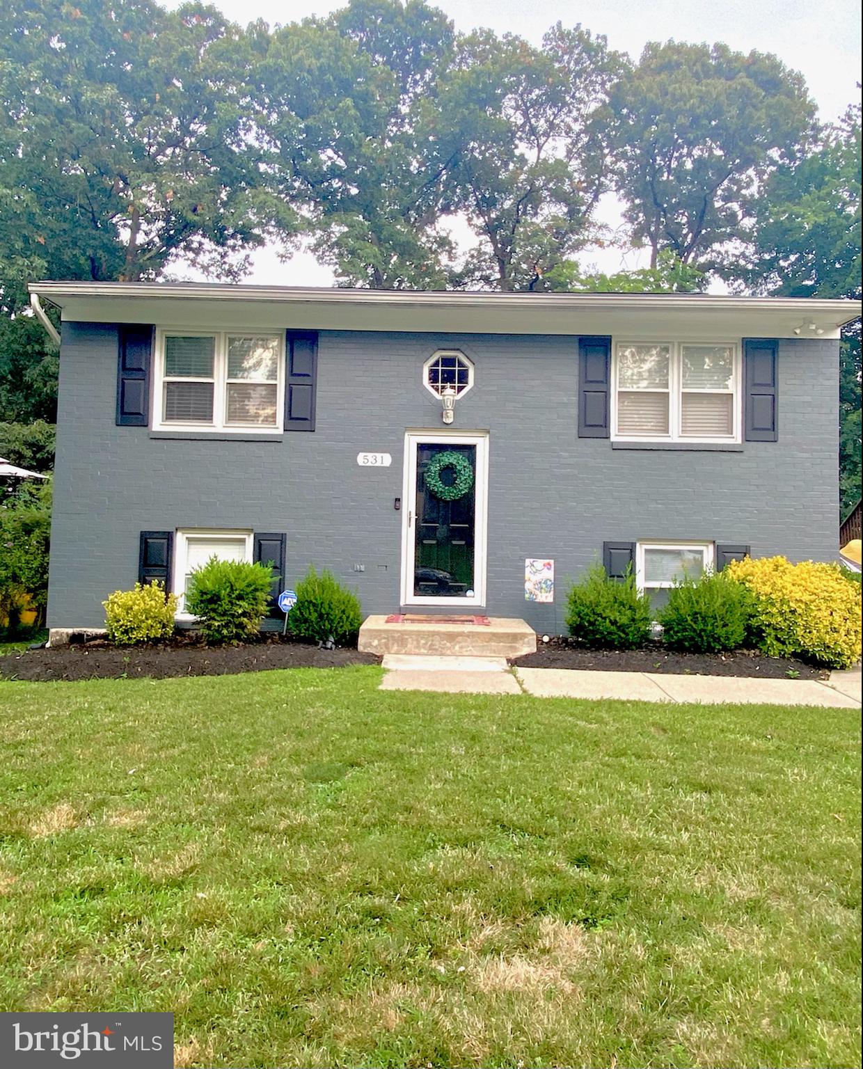 CARROLLTON MANOR - Residential Lease