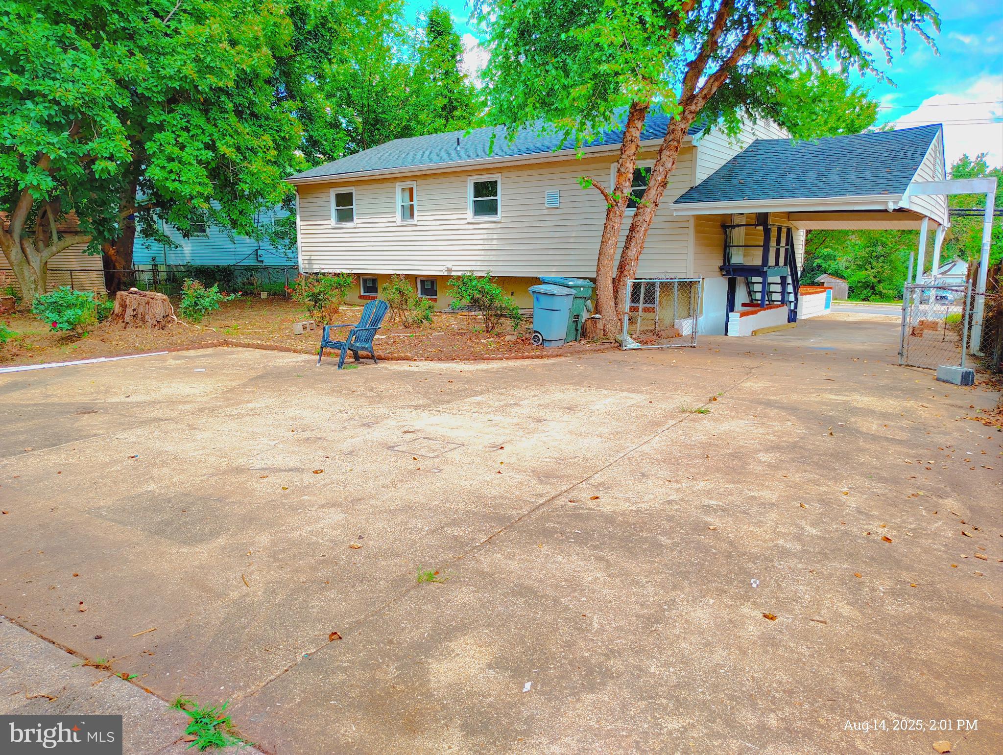 1326 EAST LONGVIEW DRIVE