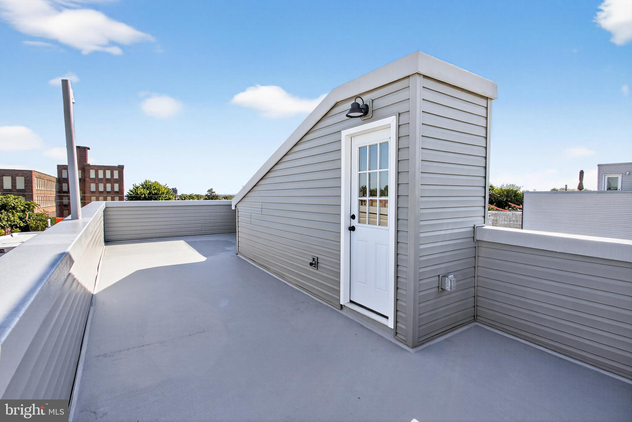 PORT RICHMOND - Residential