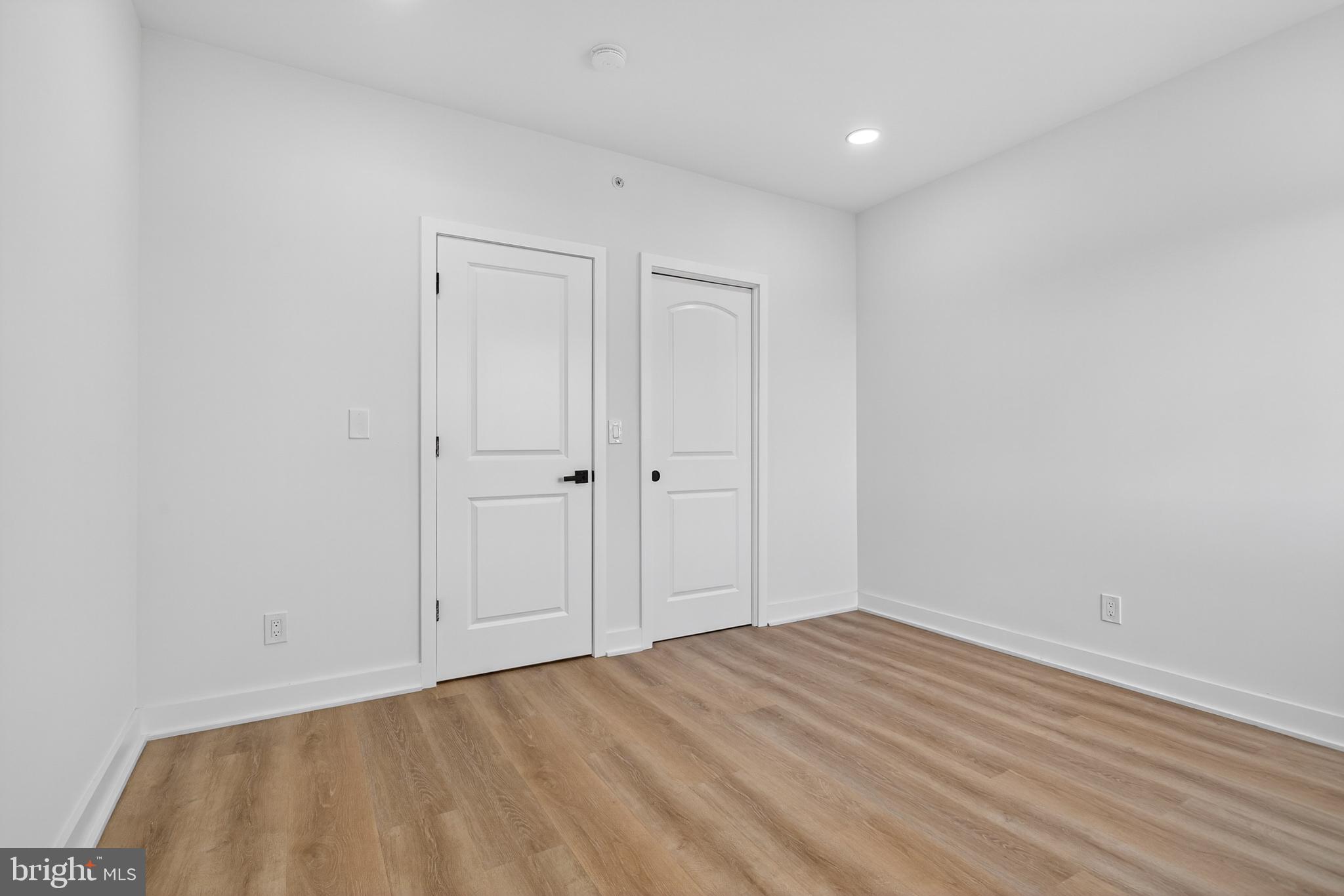 PORT RICHMOND - Residential