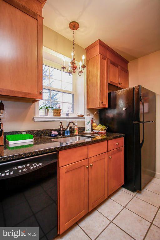 FIELDSTONE - Residential