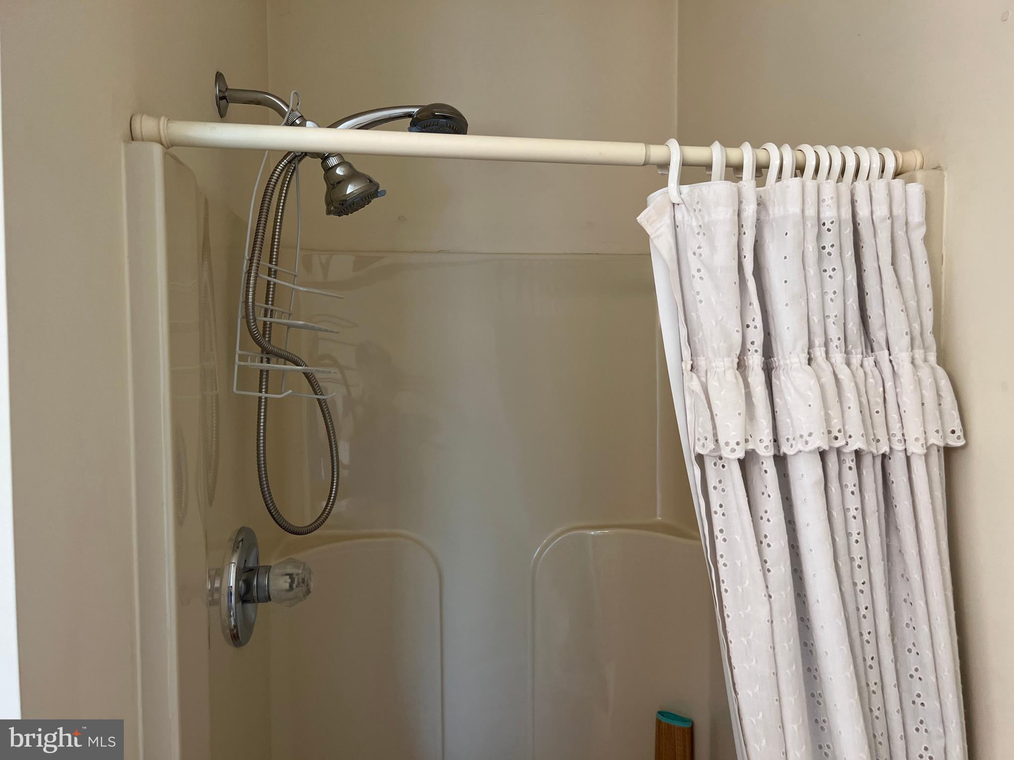 MAUGANS MEADOWS - Residential