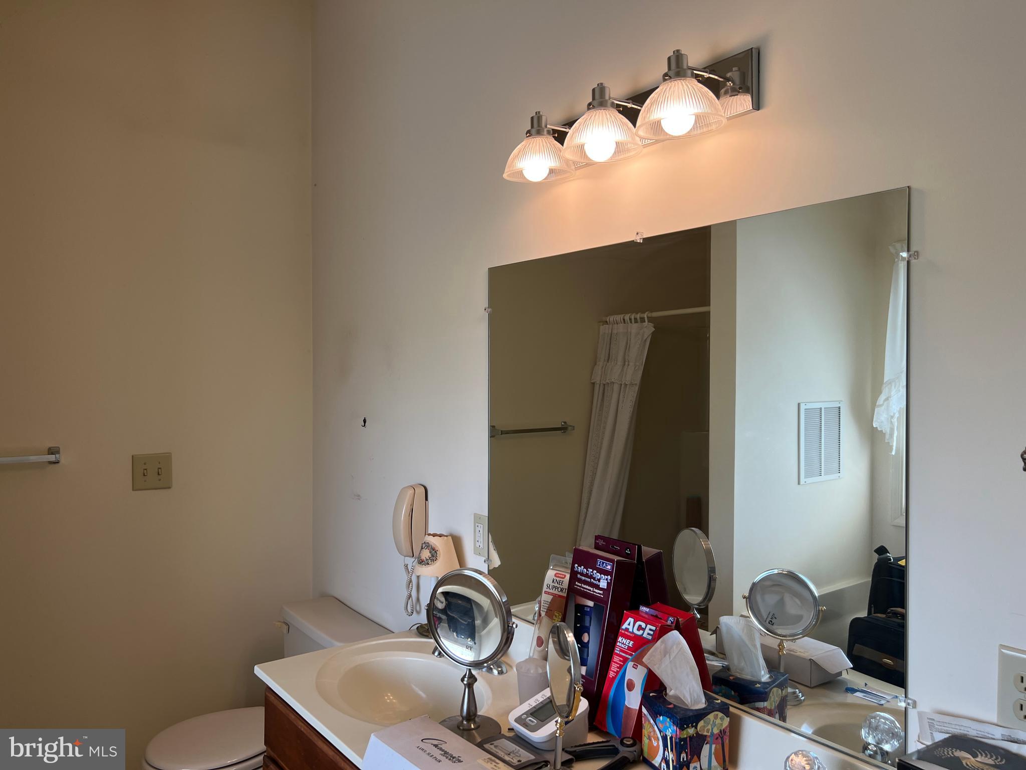 MAUGANS MEADOWS - Residential