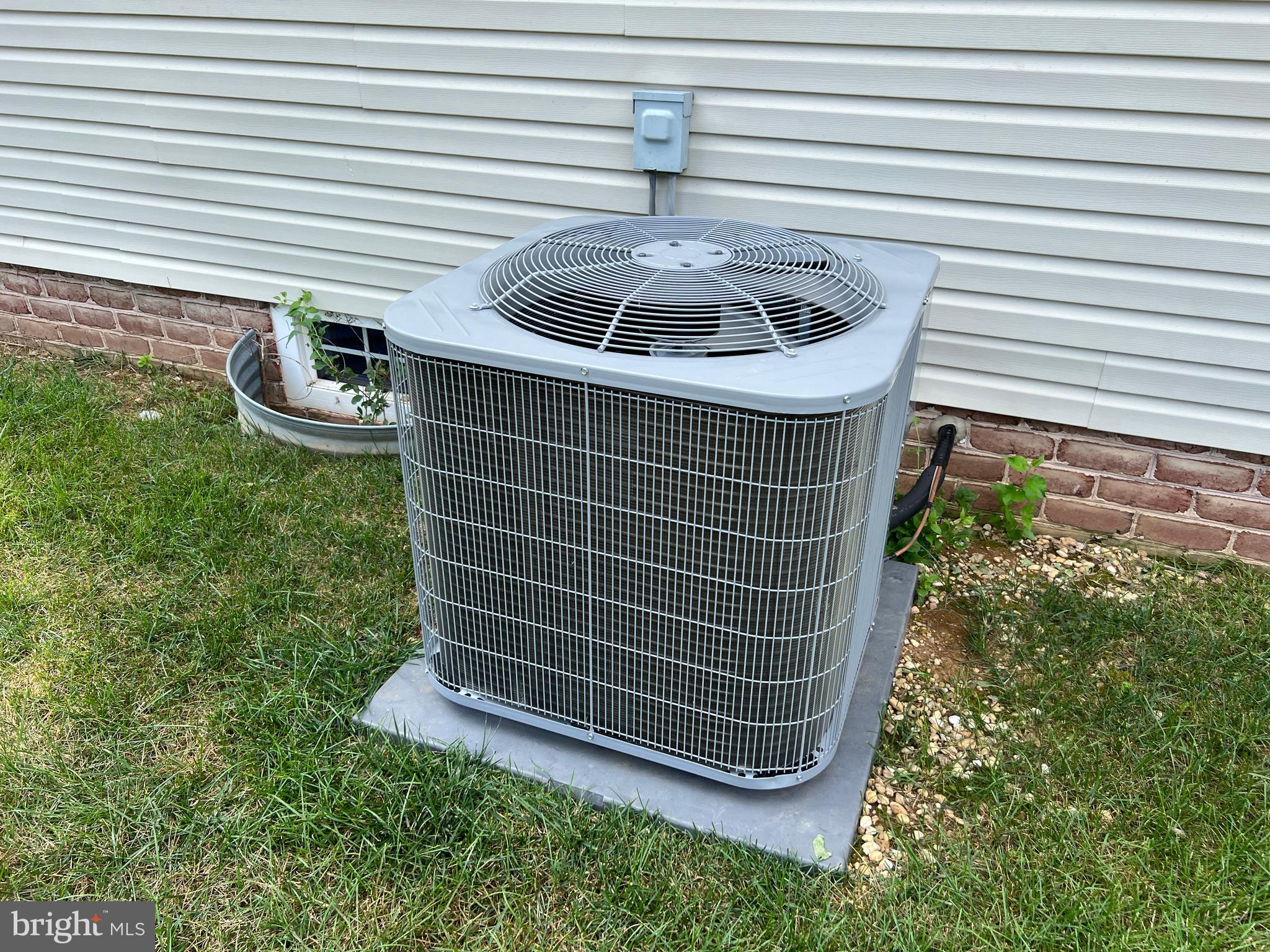 MAUGANS MEADOWS - Residential