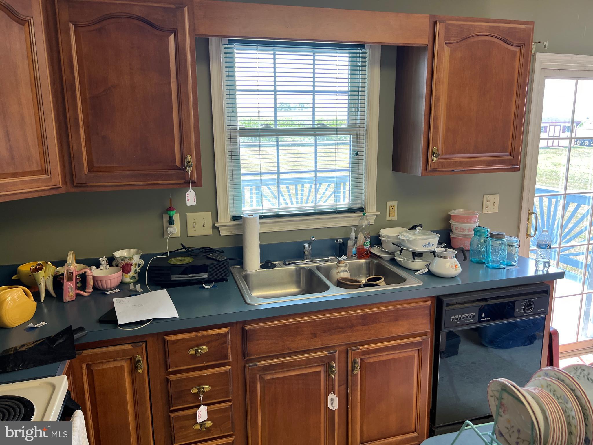 MAUGANS MEADOWS - Residential