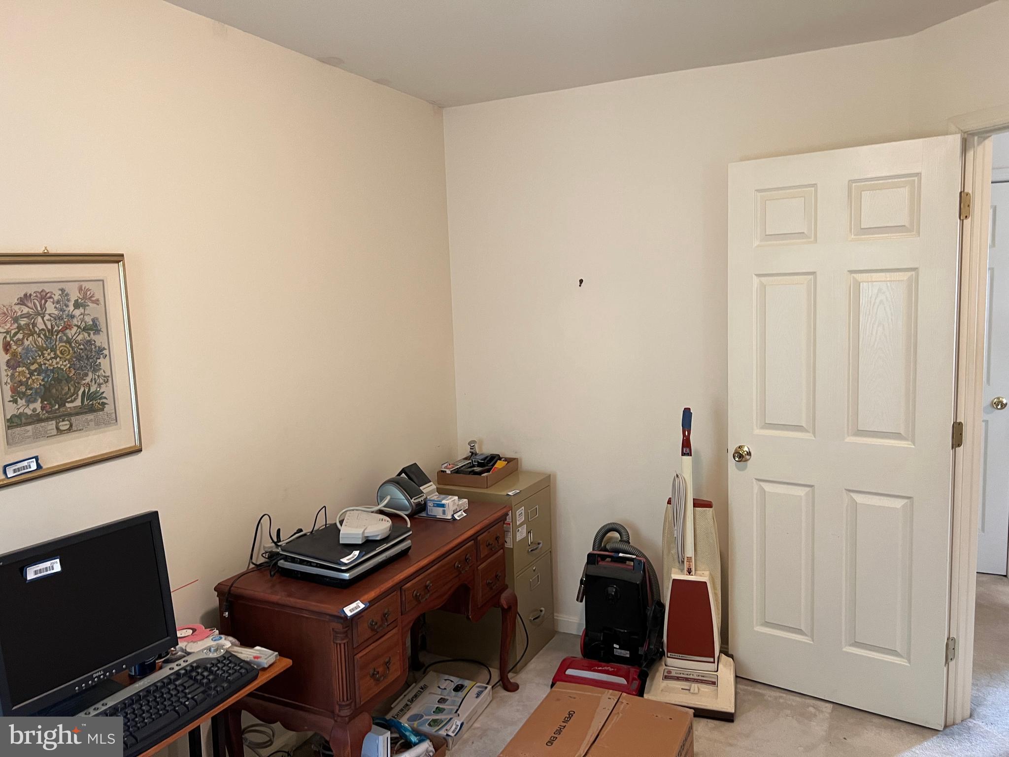 MAUGANS MEADOWS - Residential