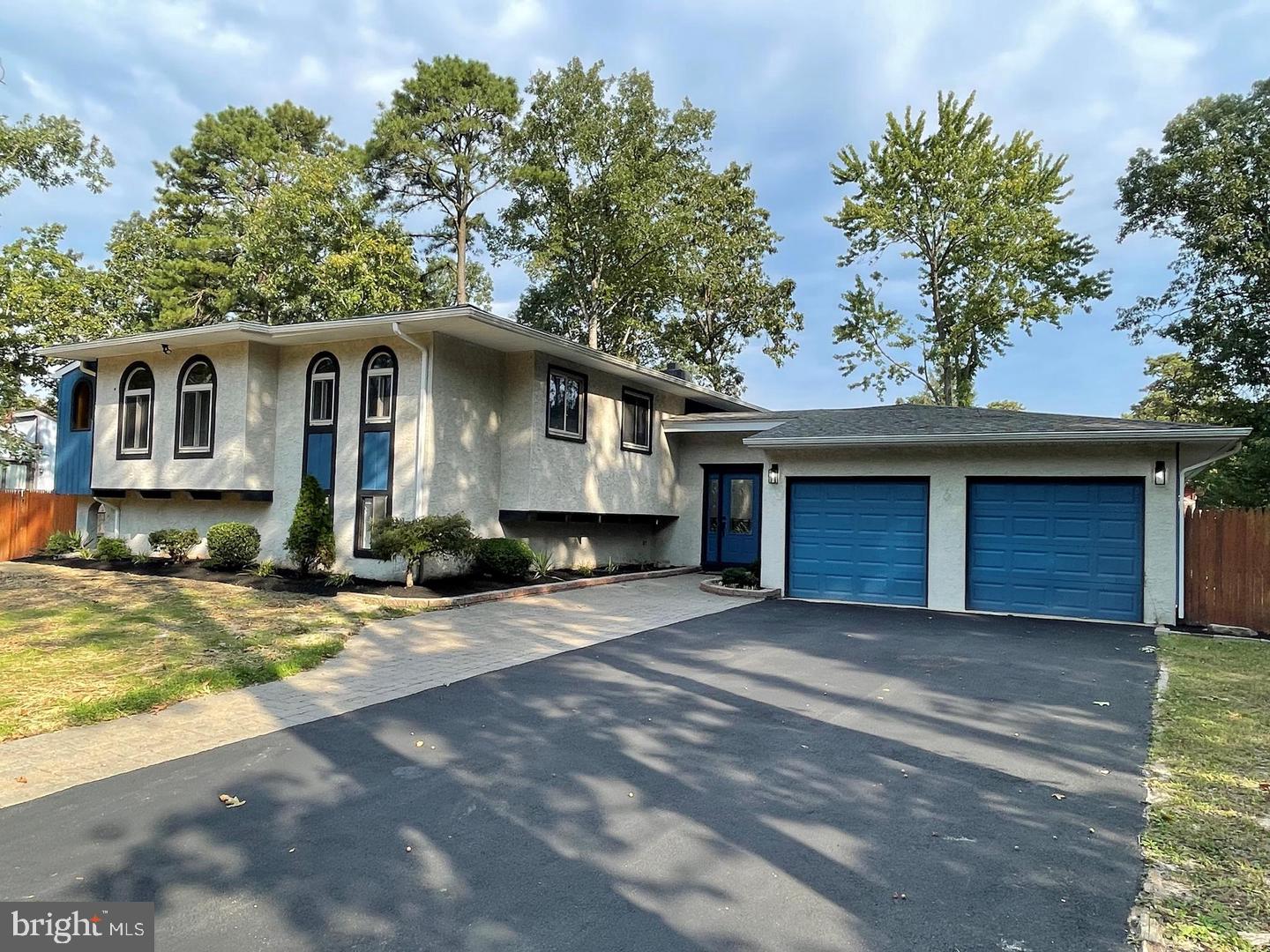 802 SALEM COURT