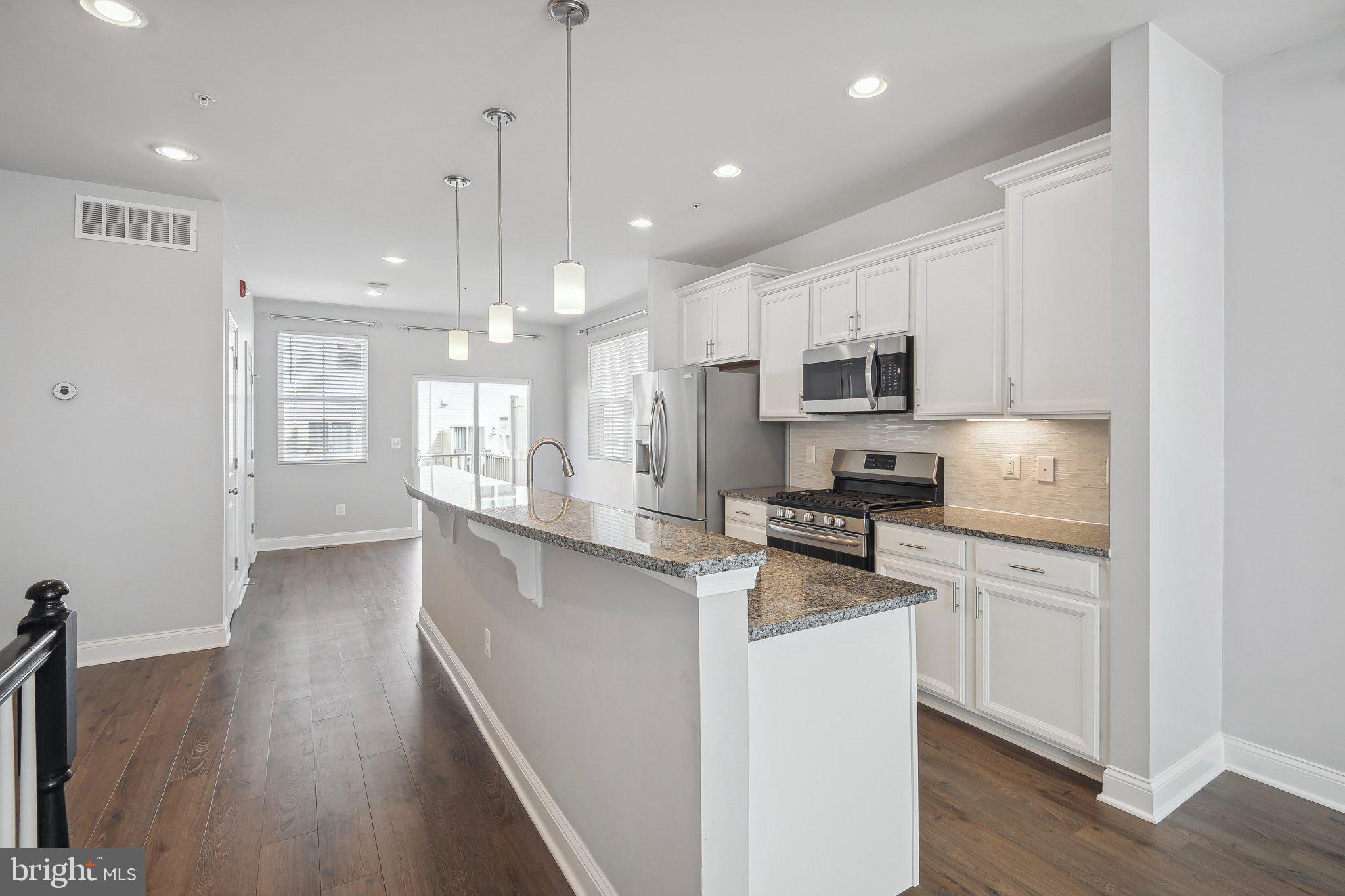 WESTVIEW SOUTH - Residential
