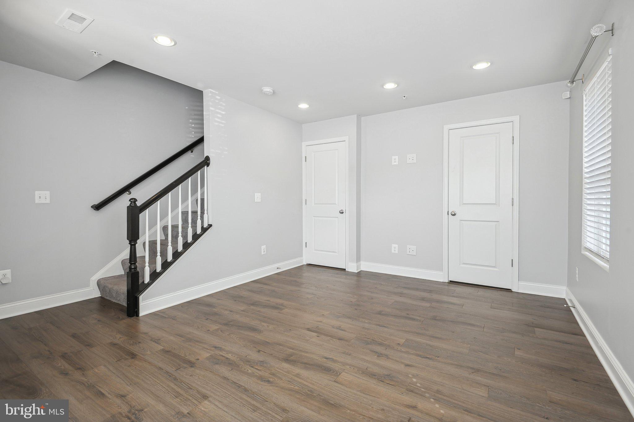 WESTVIEW SOUTH - Residential