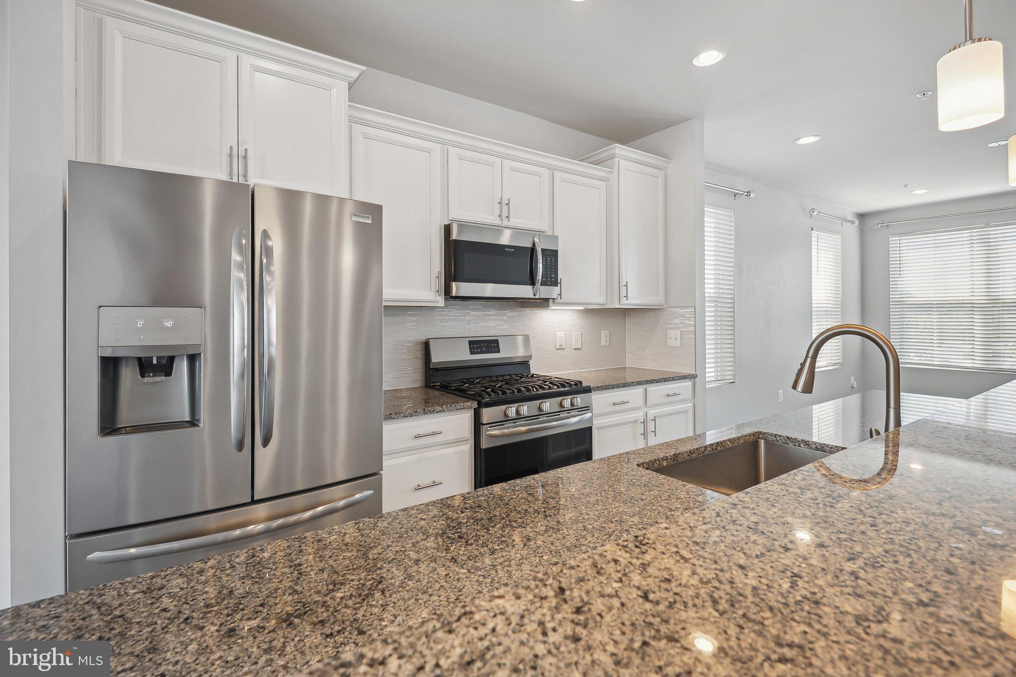 WESTVIEW SOUTH - Residential