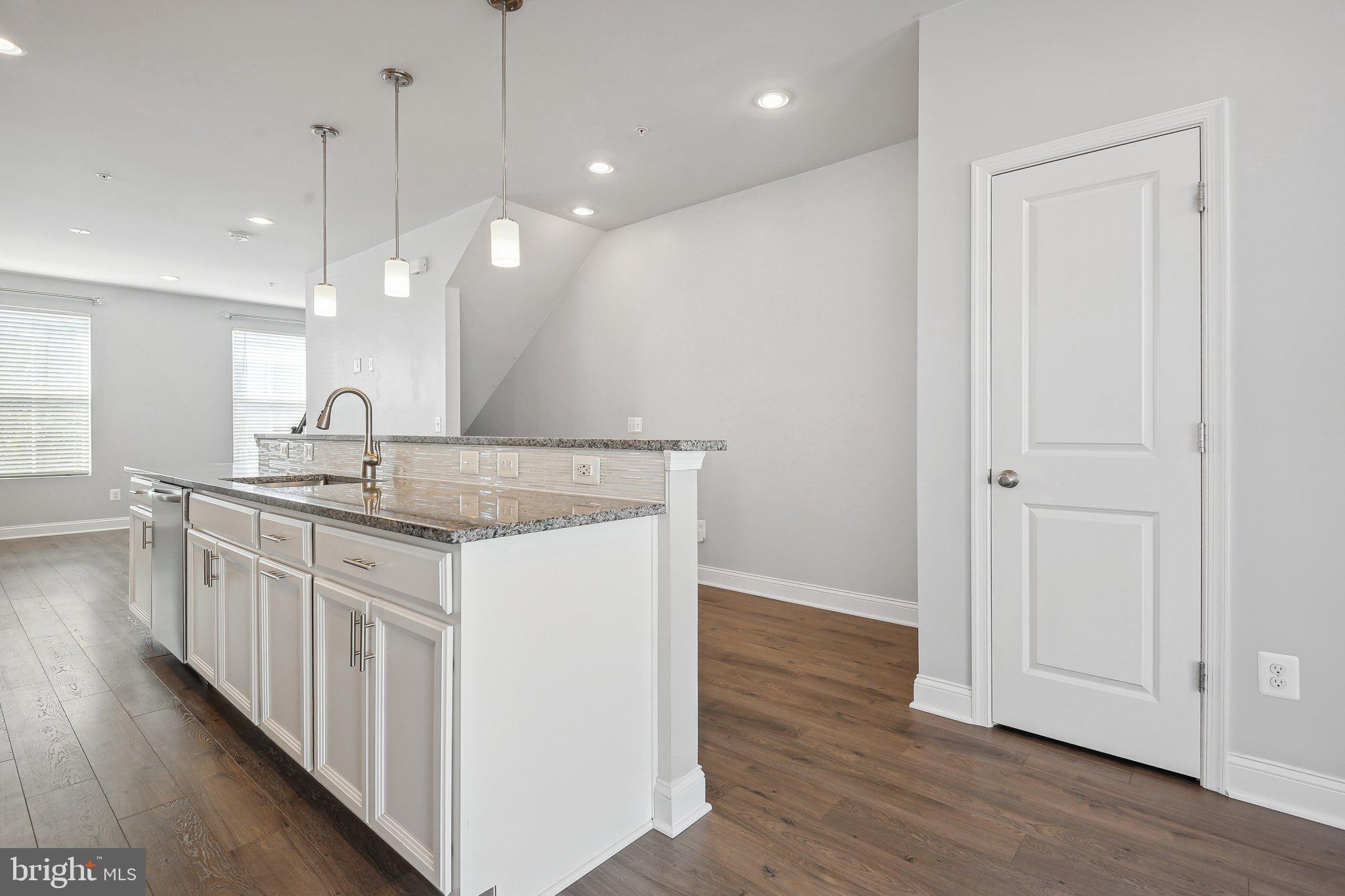 WESTVIEW SOUTH - Residential