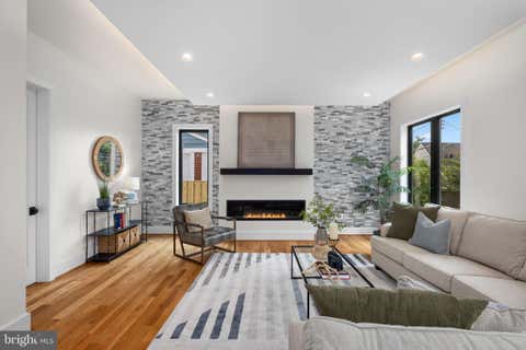 Photo of 6424 29th Street N, ARLINGTON, VA 22207 (MLS # VAAR2075188)