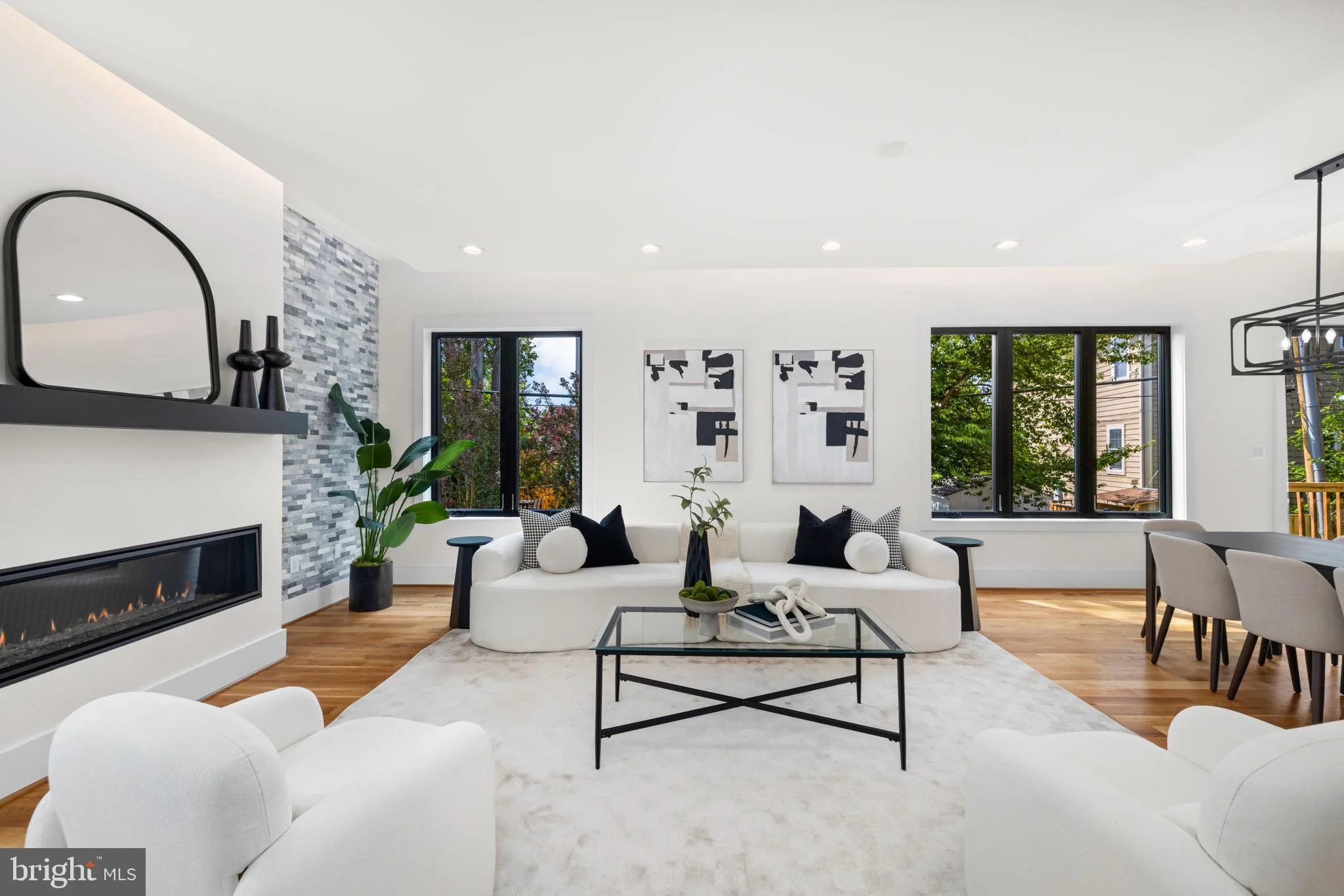 6424 29th Street N, Arlington, VA, 22207