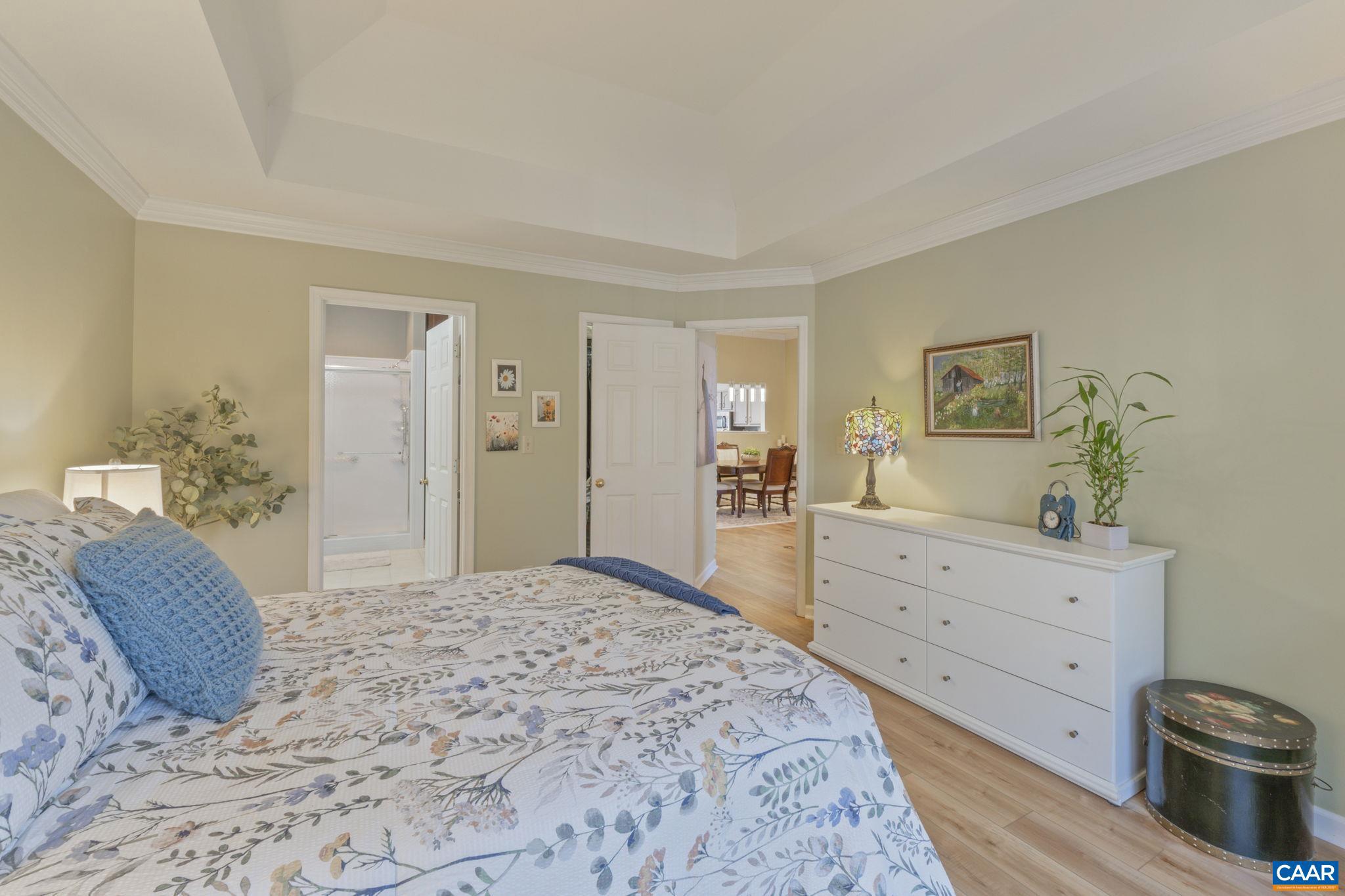 FOREST LAKES - Residential