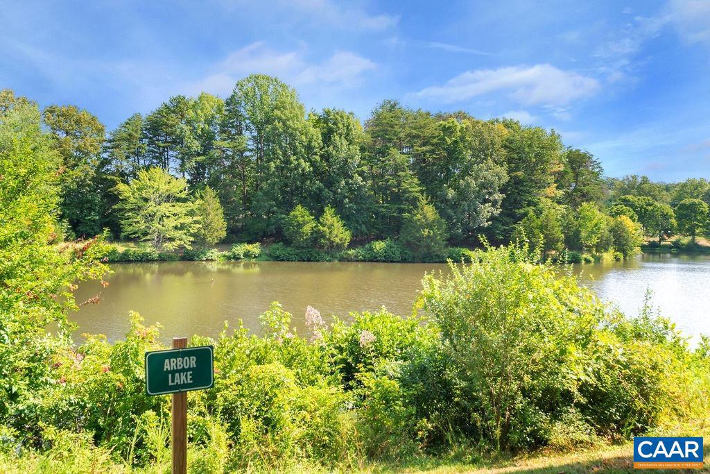 FOREST LAKES - Residential