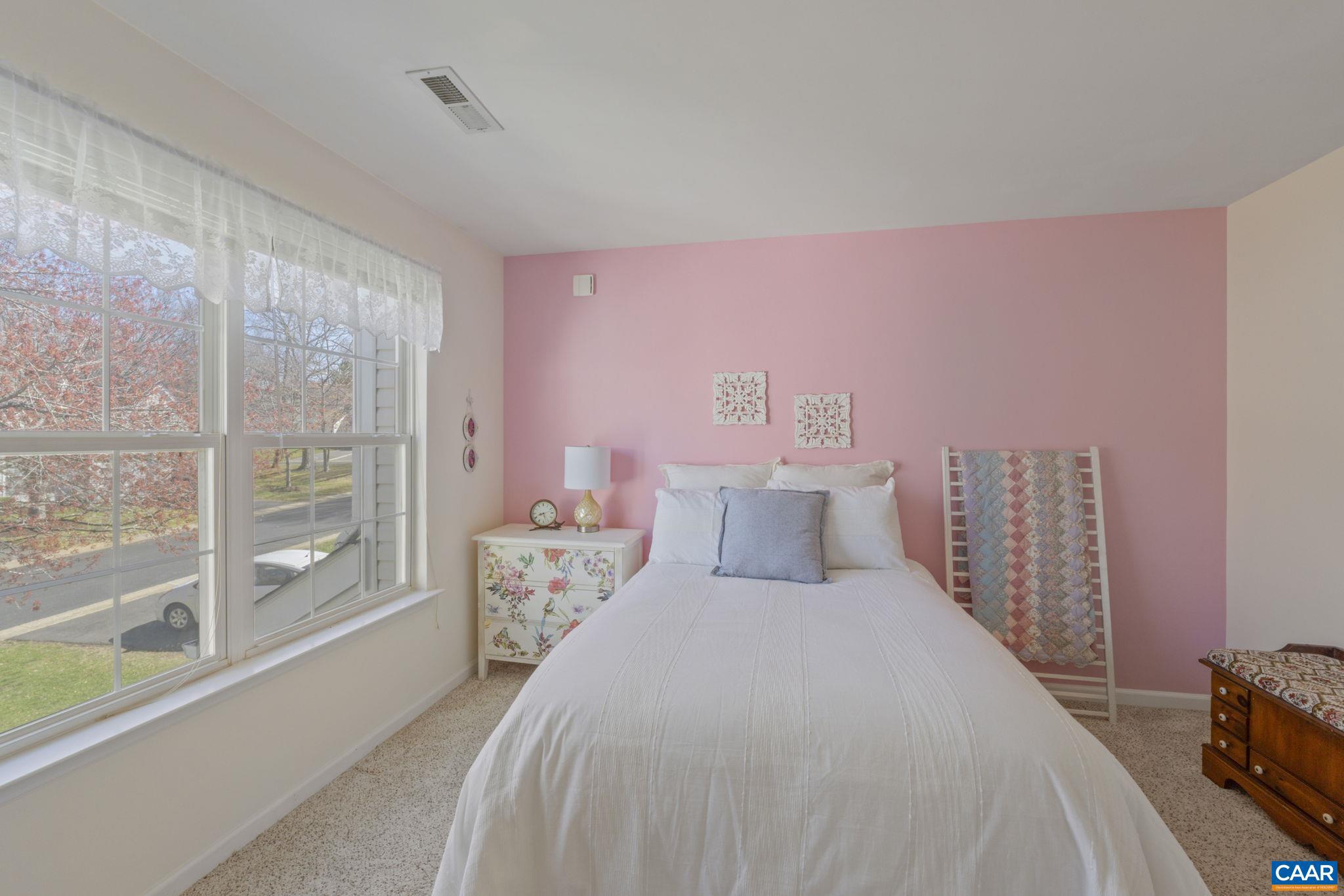 FOREST LAKES - Residential