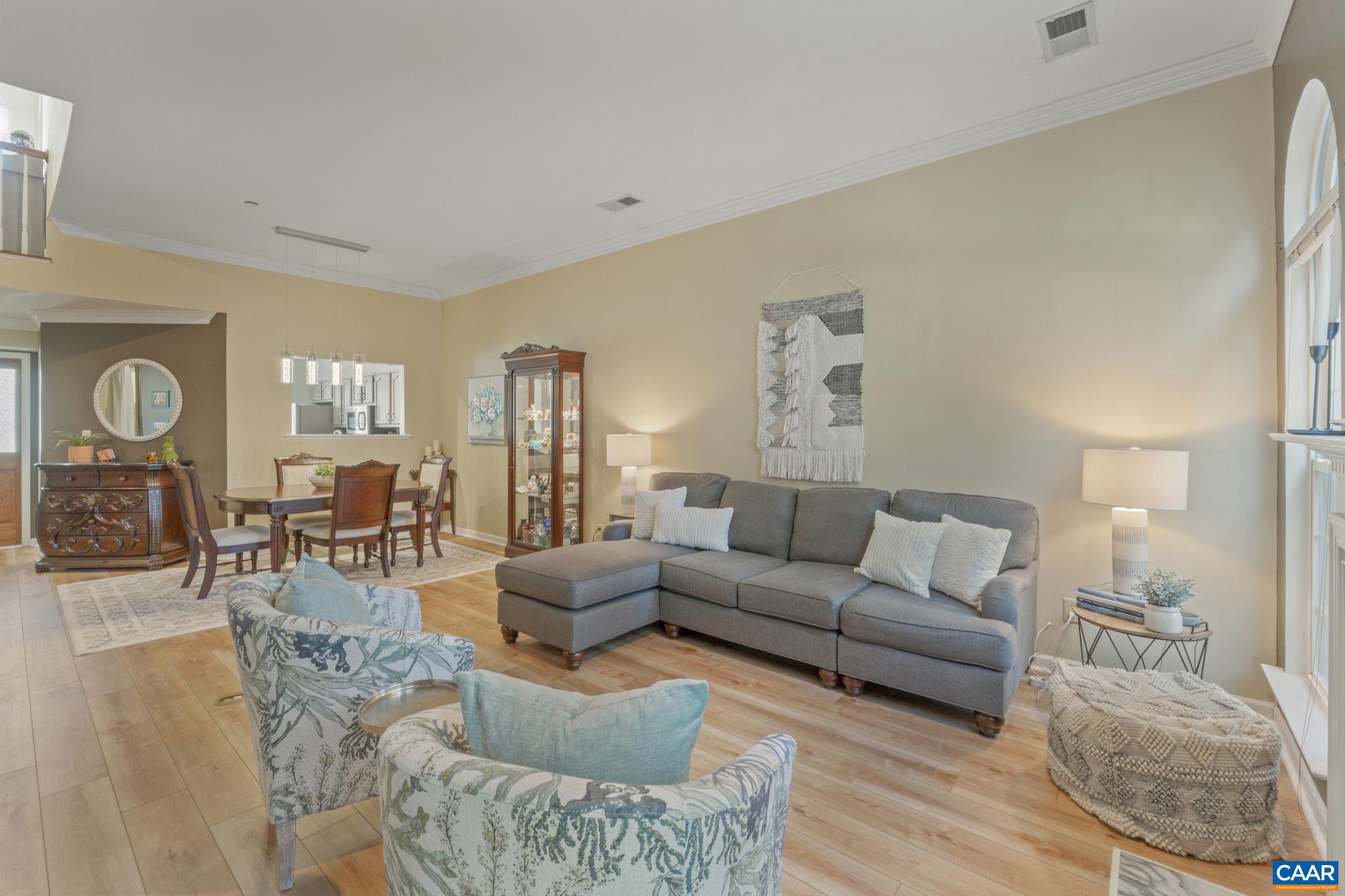 FOREST LAKES - Residential