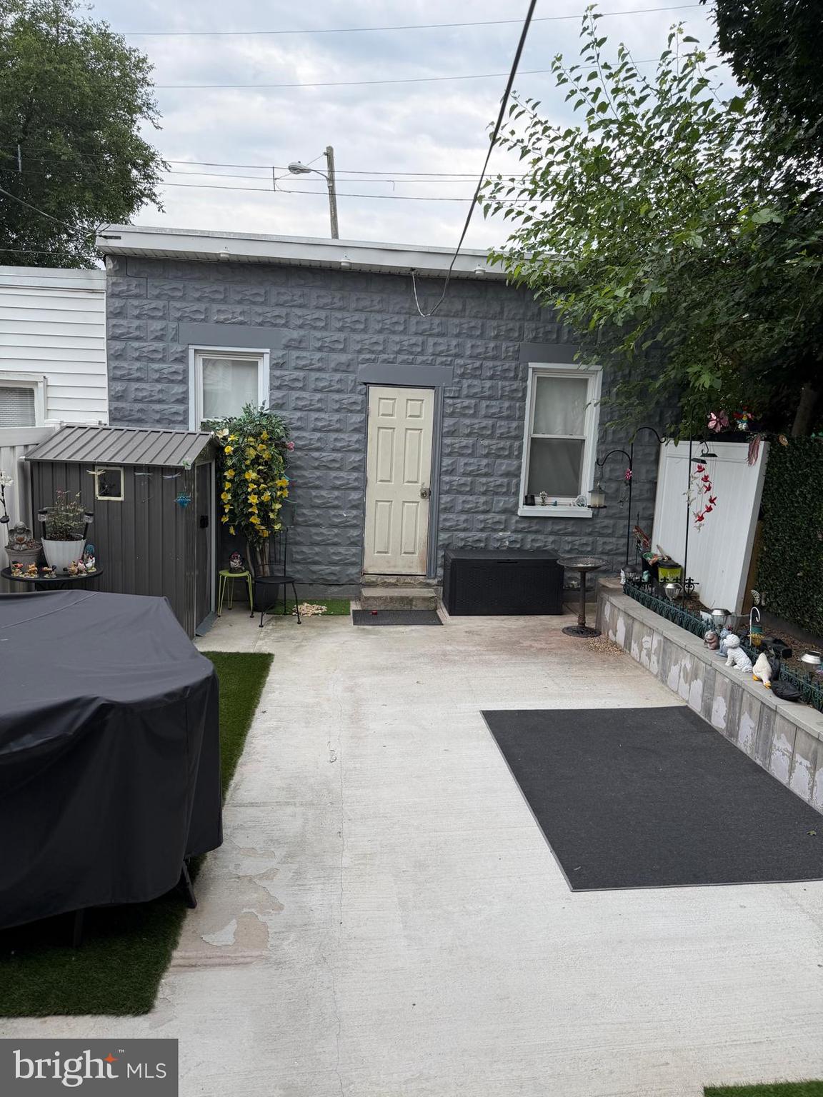 310 E COLLEGE AVENUE
