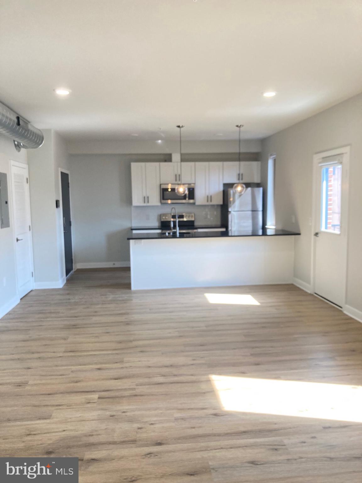 KENSINGTON - Residential Lease