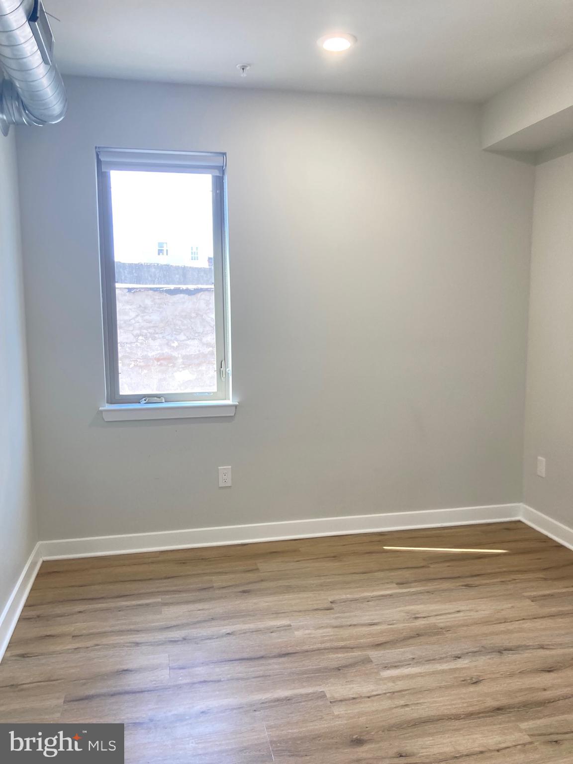 KENSINGTON - Residential Lease