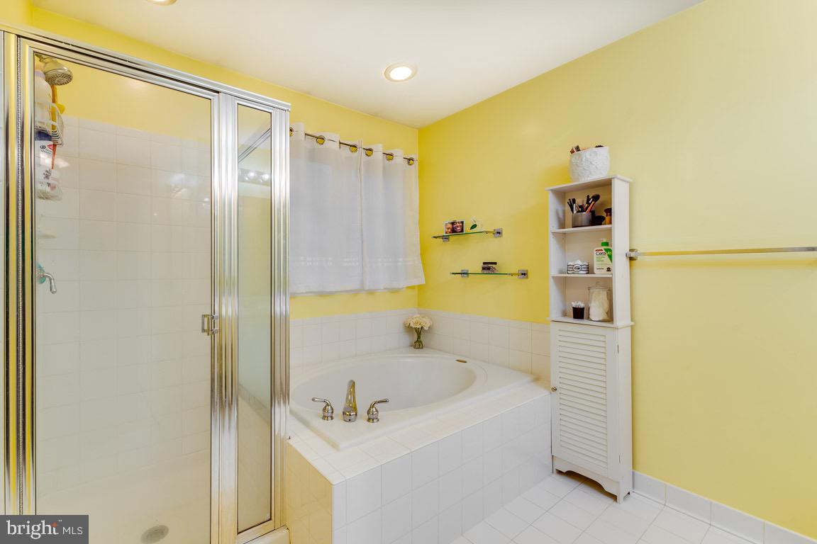 OWINGS MILLS NEWTOWN - Residential