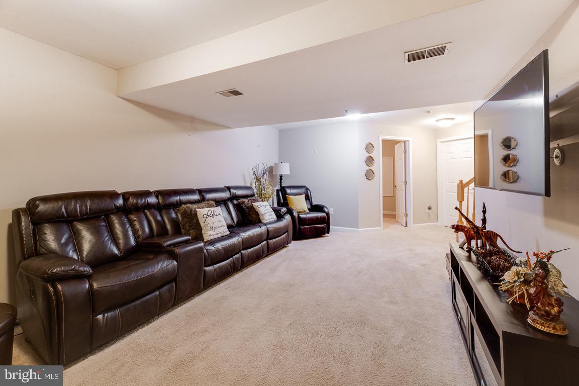 OWINGS MILLS NEWTOWN - Residential