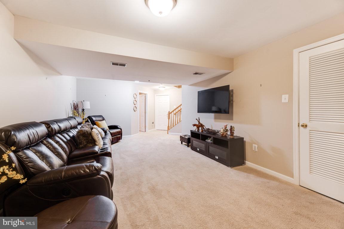 OWINGS MILLS NEWTOWN - Residential