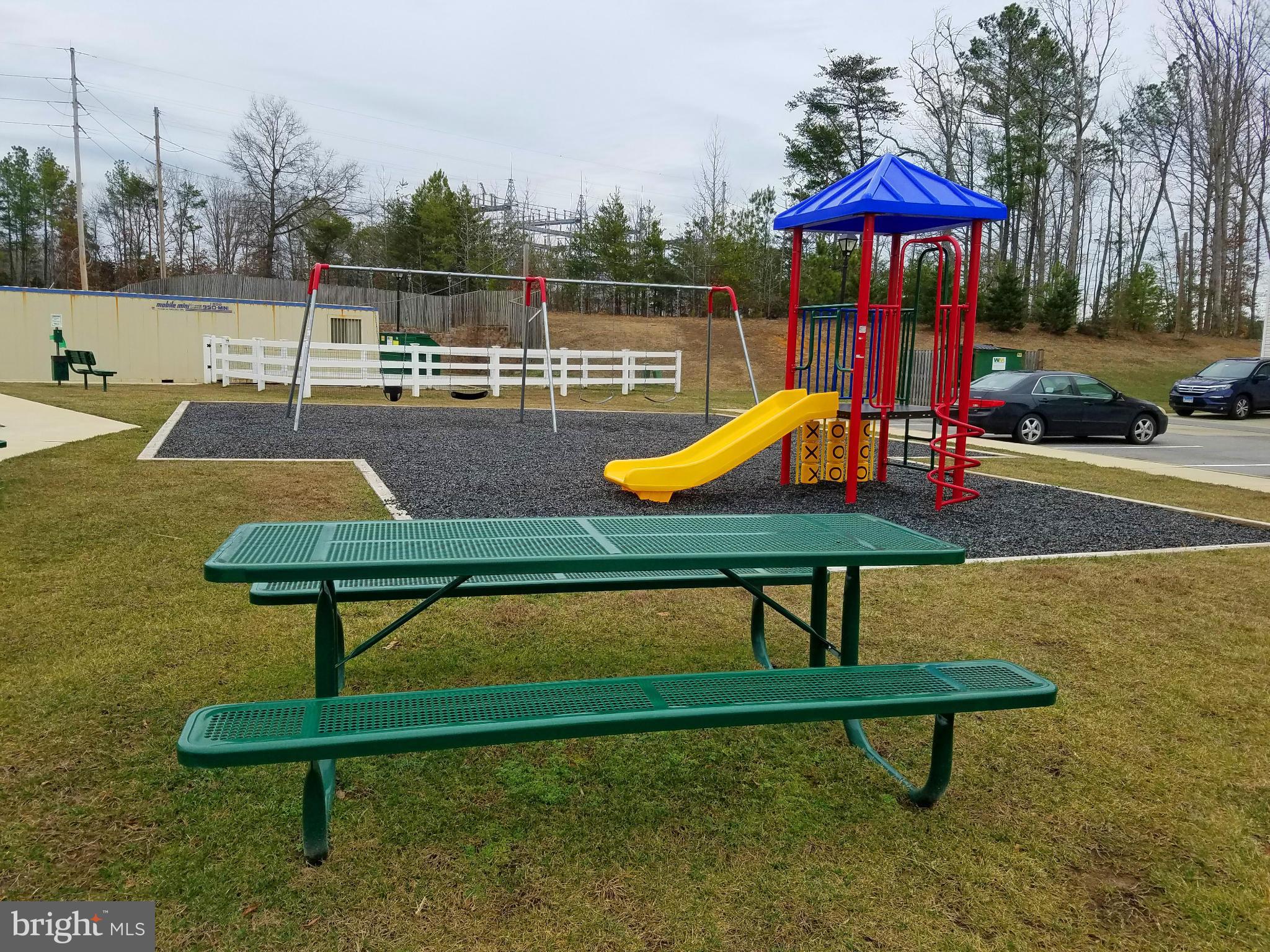 RESIDENCES AT WILDEWOOD - Residential Lease