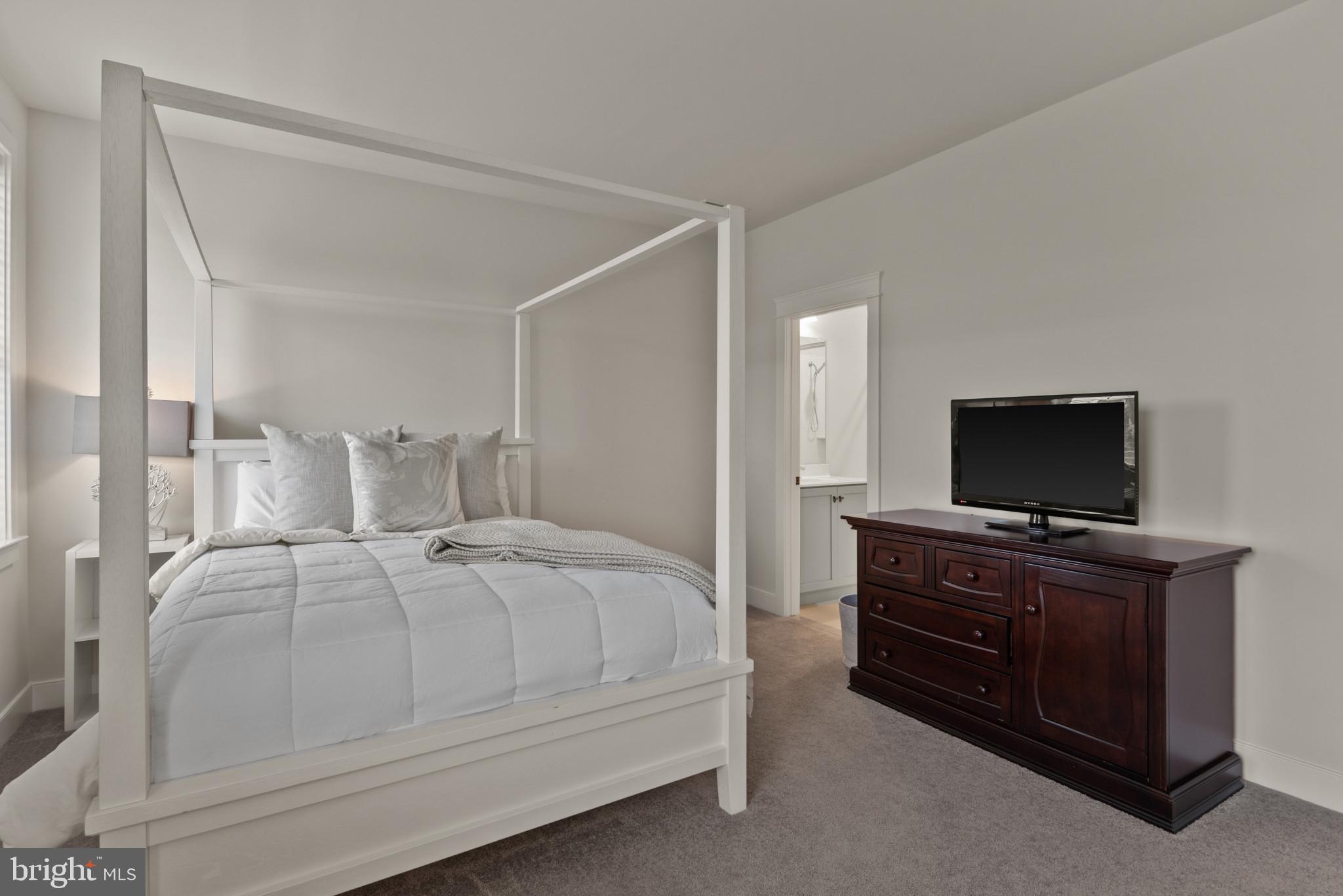 ROVER MILL ESTATES - Residential