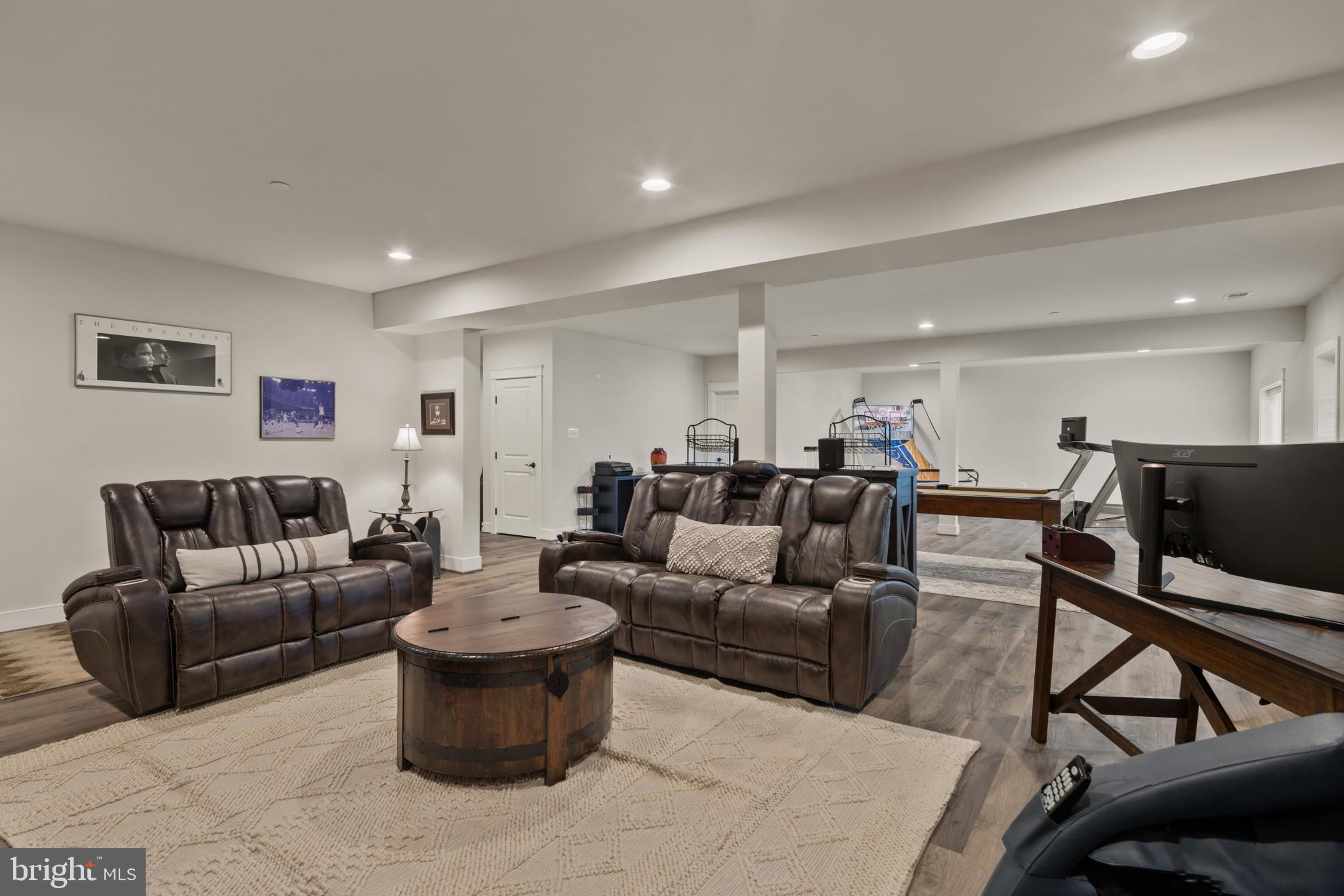 ROVER MILL ESTATES - Residential