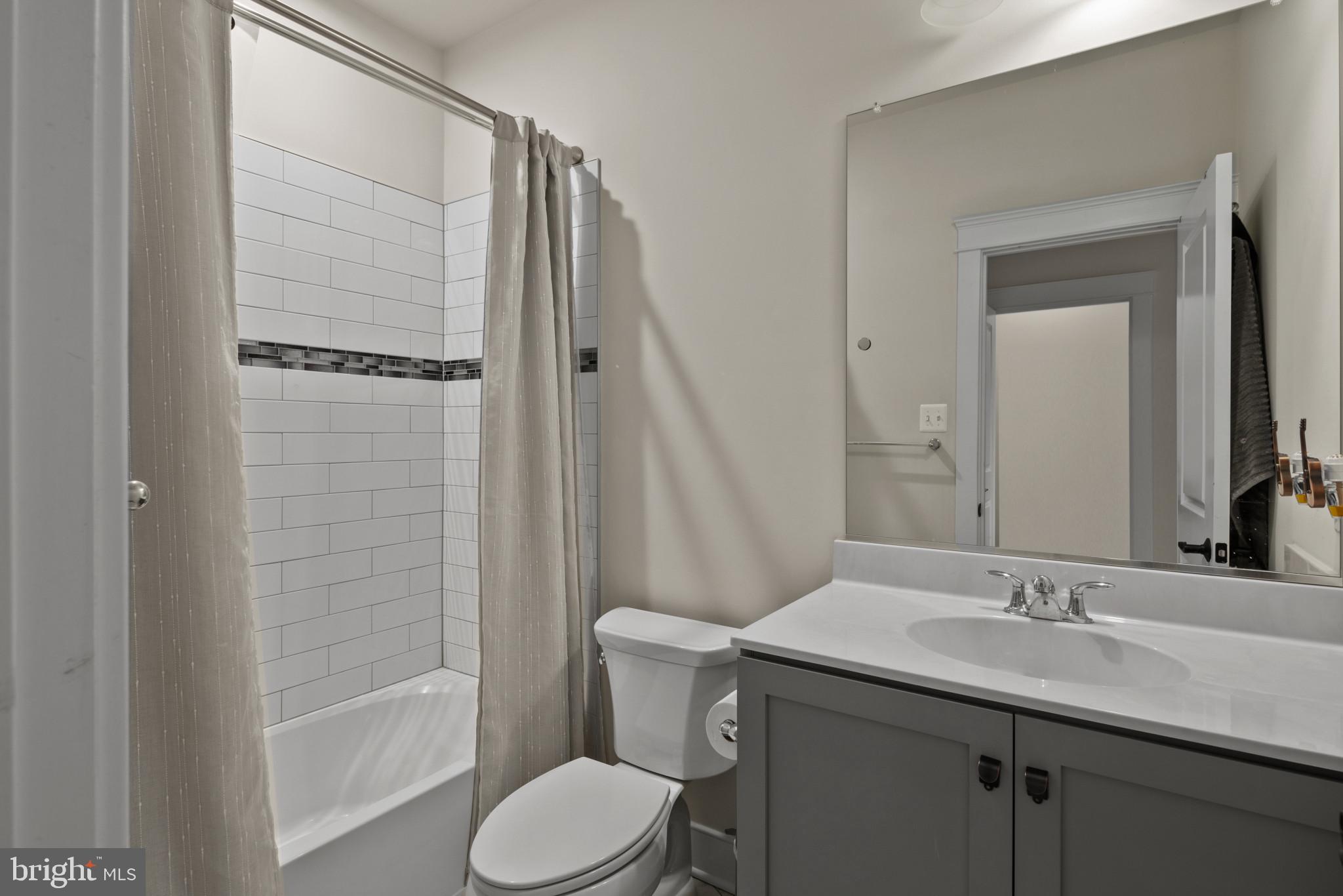 ROVER MILL ESTATES - Residential