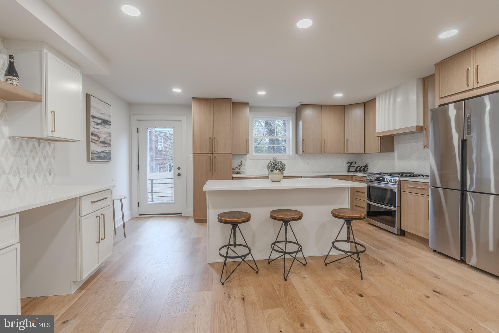 WARWICK VILLAGE - Residential