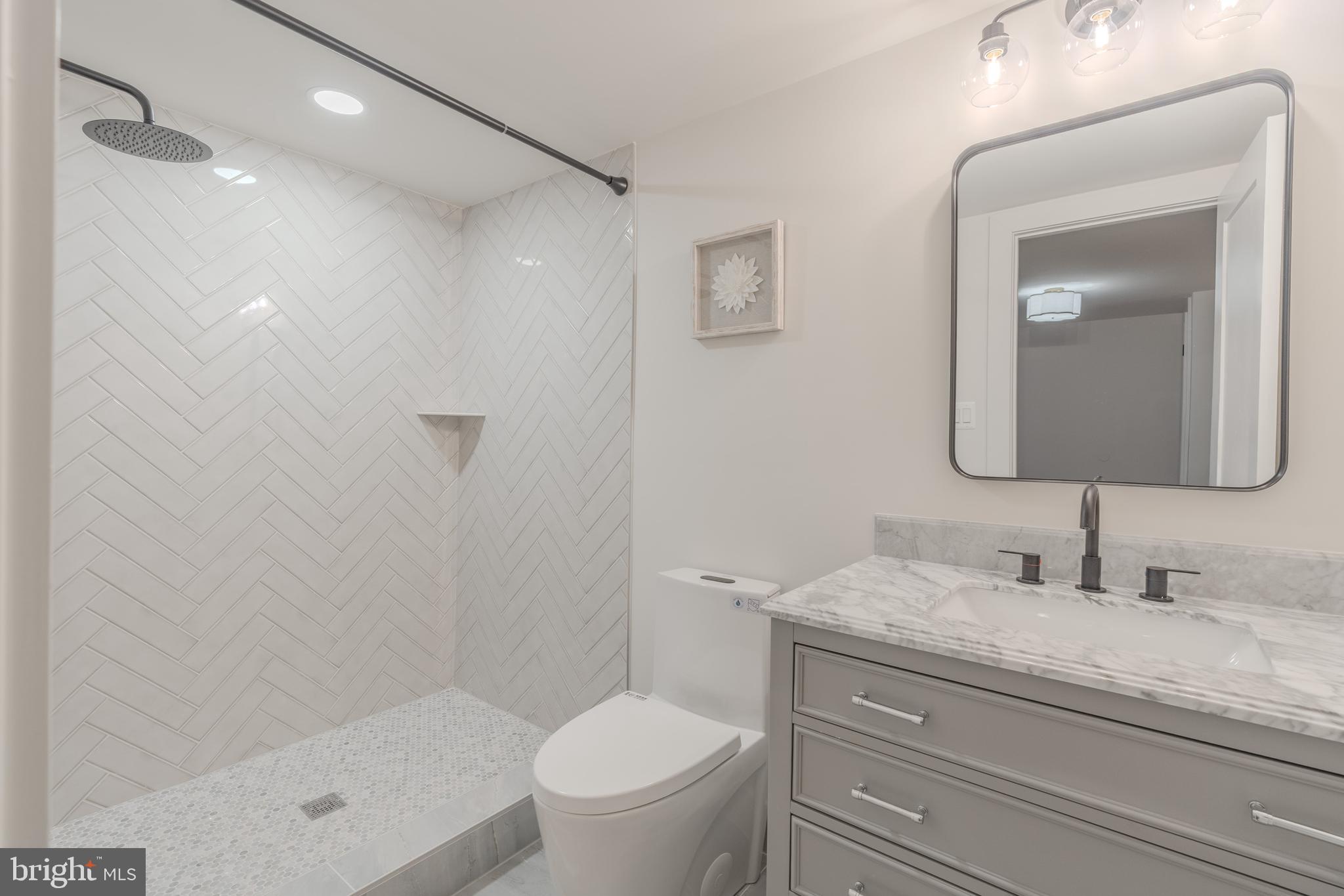 WARWICK VILLAGE - Residential