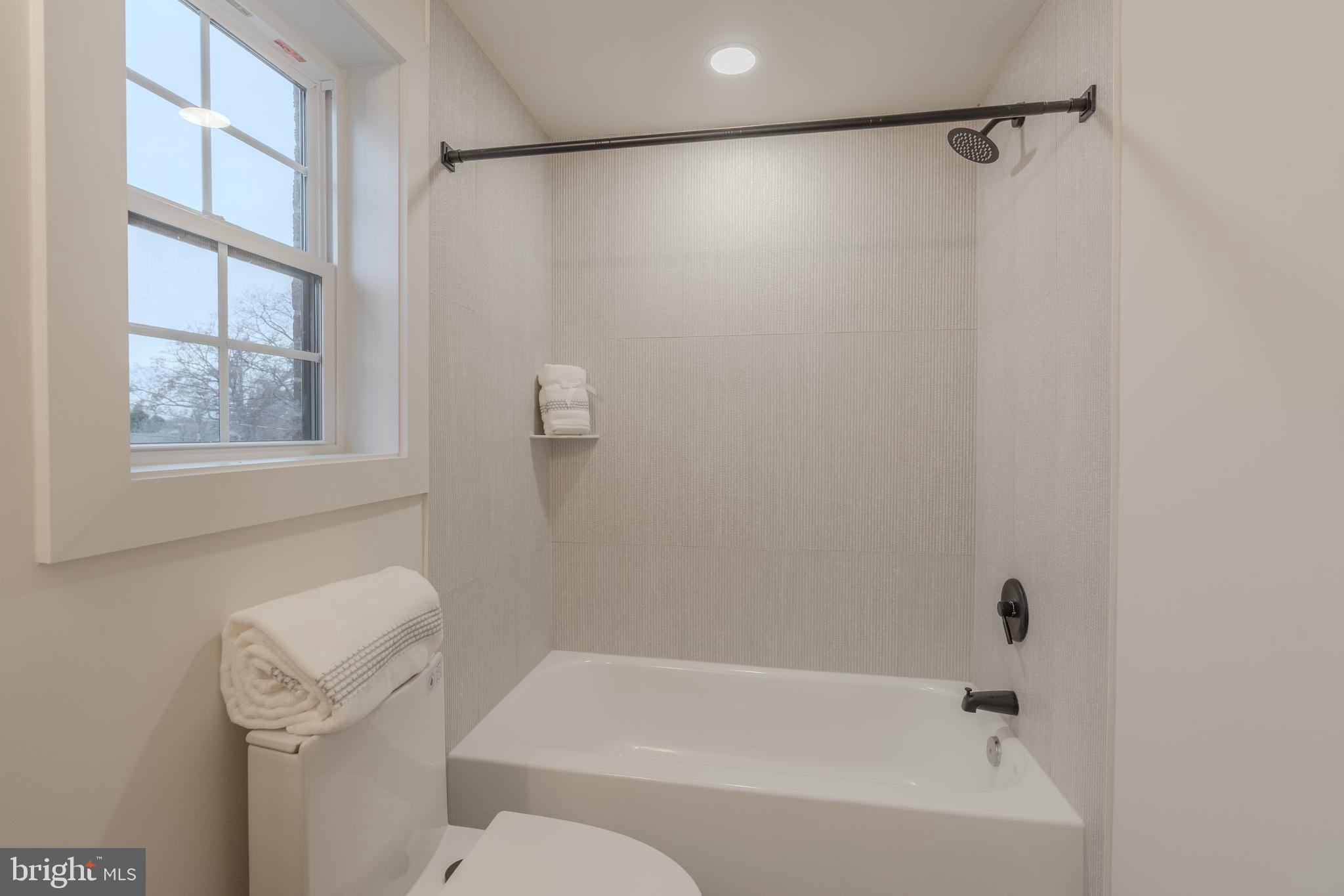 WARWICK VILLAGE - Residential